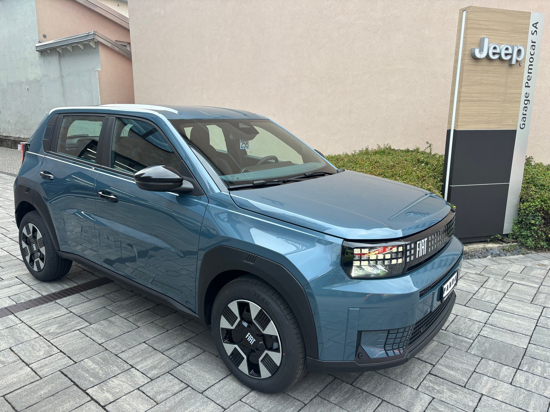 FIAT Grande Panda MHEV Icon-image-2