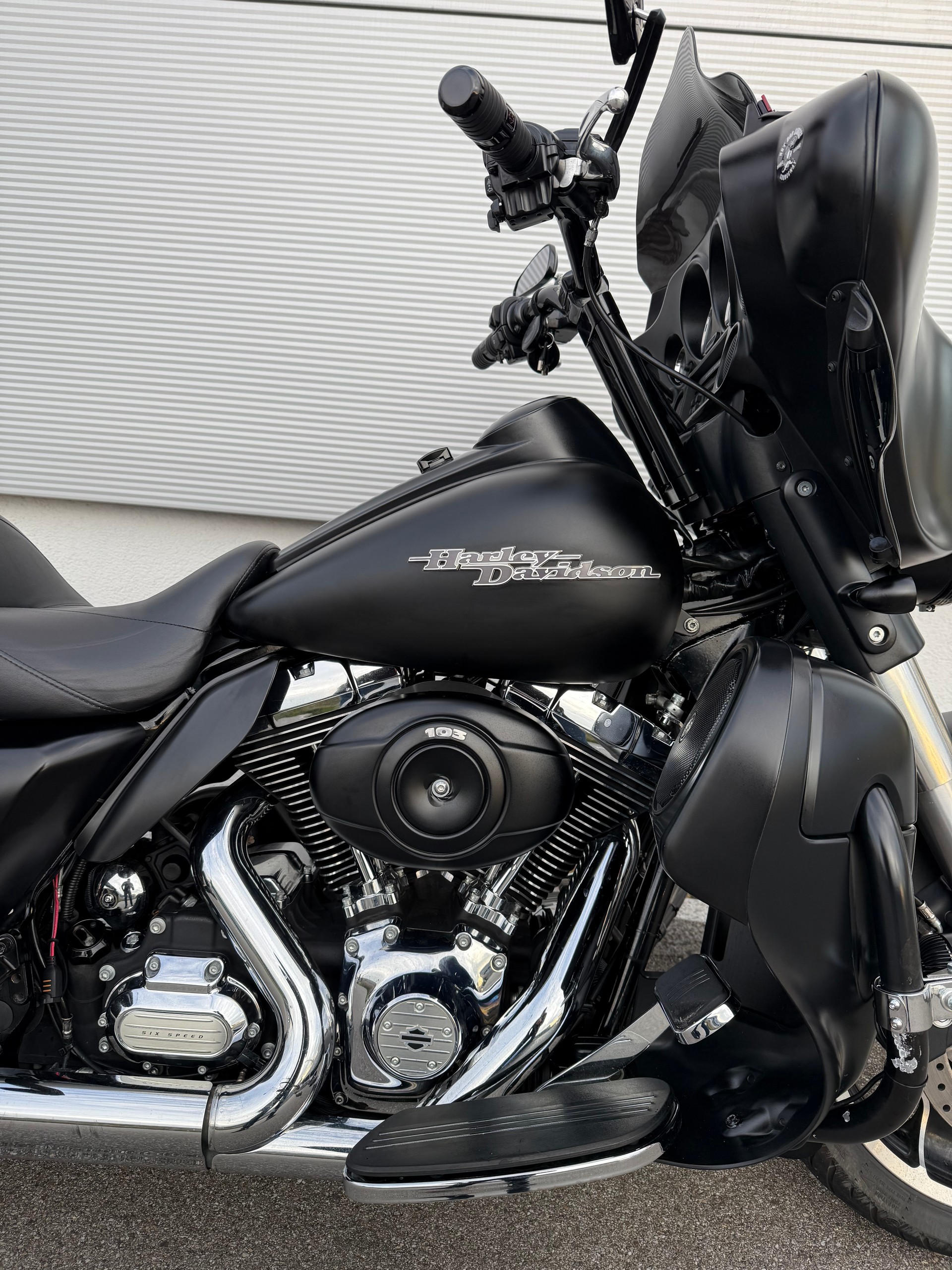 HARLEY-DAVIDSON FLHX Street Glide ABS (35kW)-image-4