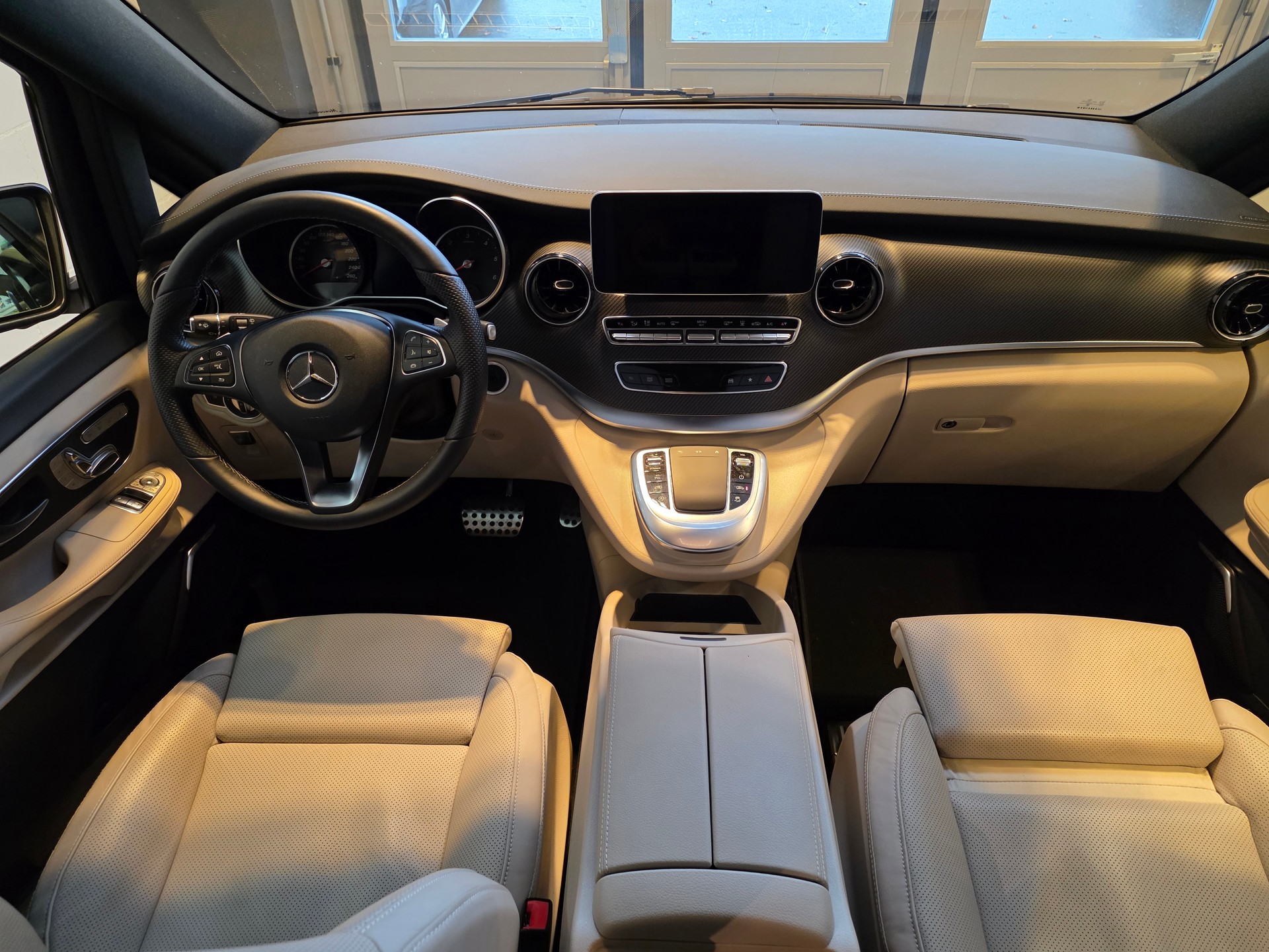 MERCEDES-BENZ V 300 d Avantgarde L 4M-image-23