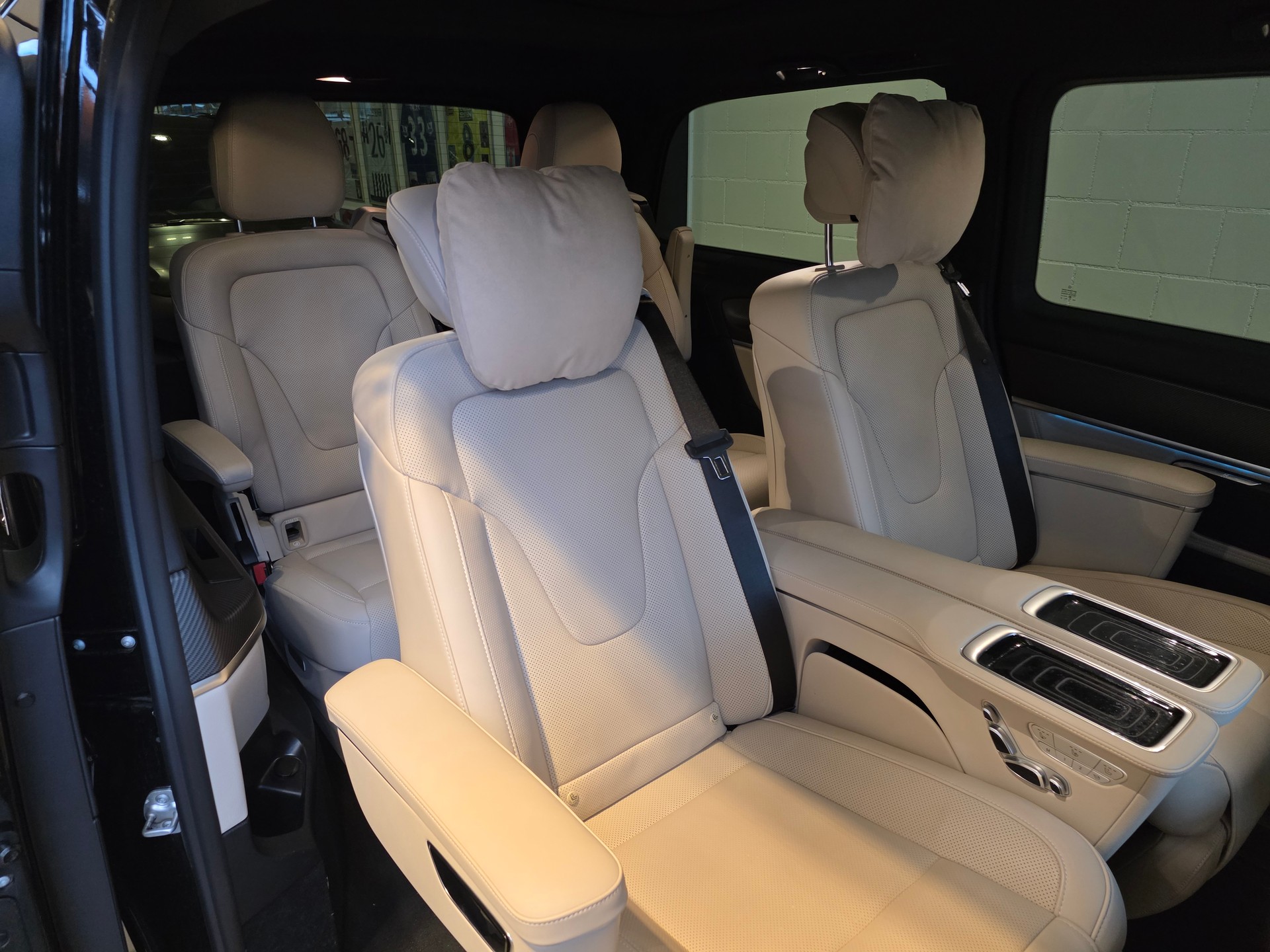 MERCEDES-BENZ V 300 d Avantgarde L 4M-image-22