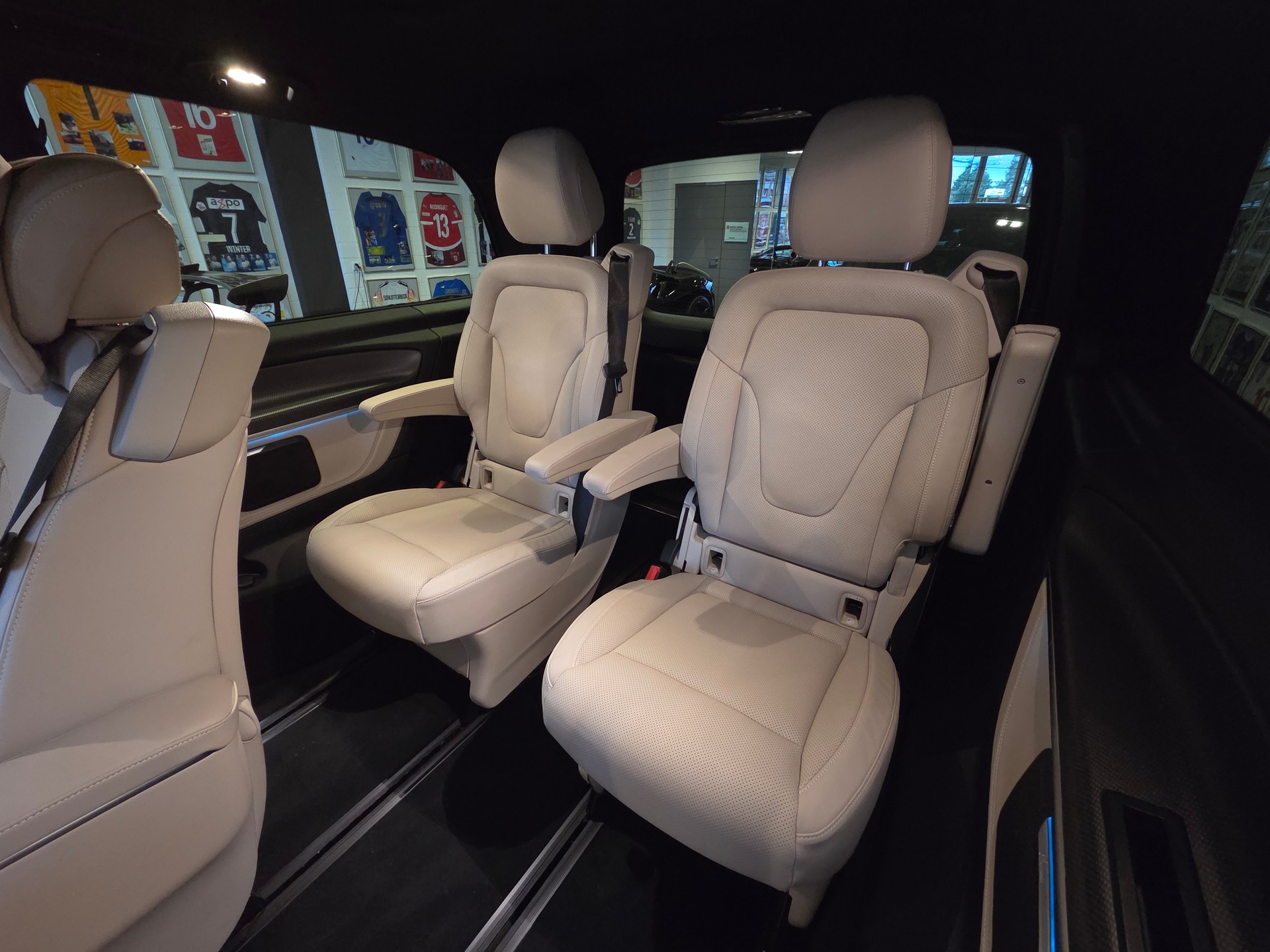 MERCEDES-BENZ V 300 d Avantgarde L 4M-image-19