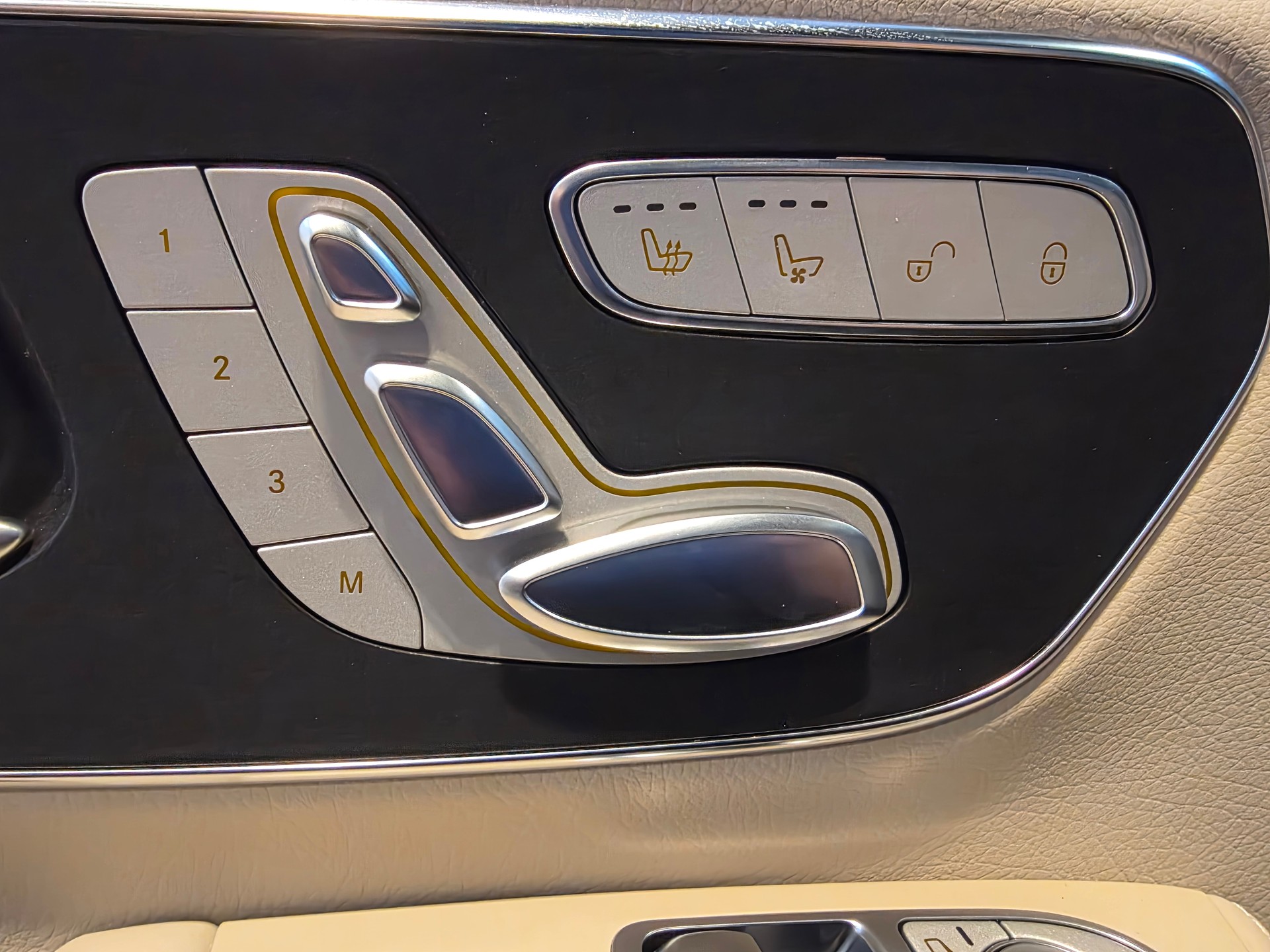 MERCEDES-BENZ V 300 d Avantgarde L 4M-image-12