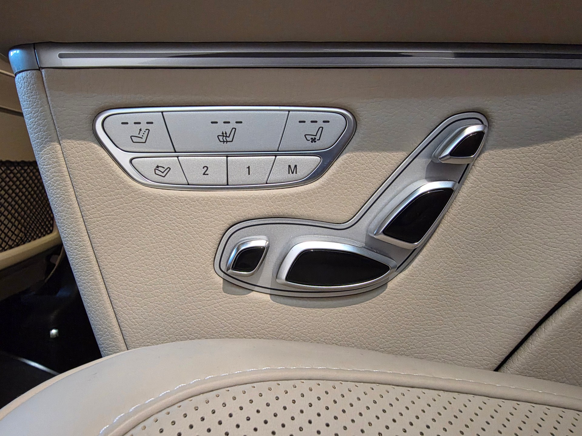 MERCEDES-BENZ V 300 d Avantgarde L 4M-image-18
