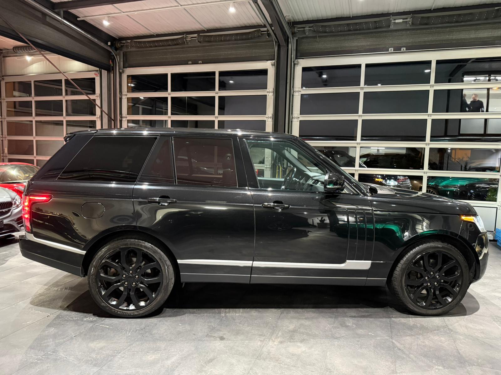 LAND ROVER Range Rover 3.0 TDV6 Vogue Automatic-image-6