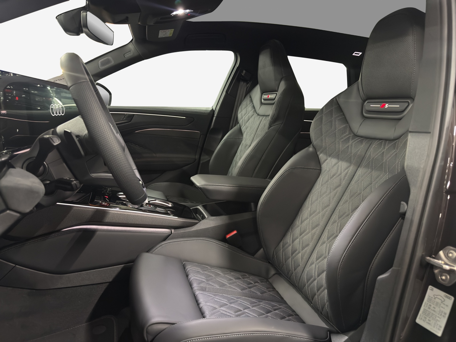 AUDI A6 Avant TFSI quattro 270 kW S tronic-image-14