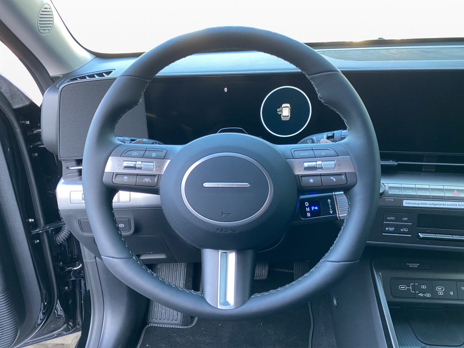 HYUNDAI Kona 1.6 GDi Hybrid Amplia-image-12