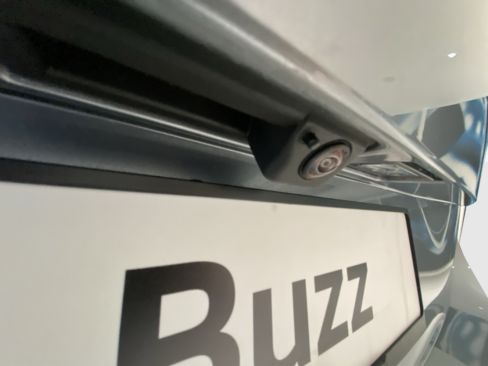 VW ID.Buzz LWB GTX 4 Motion-image-14