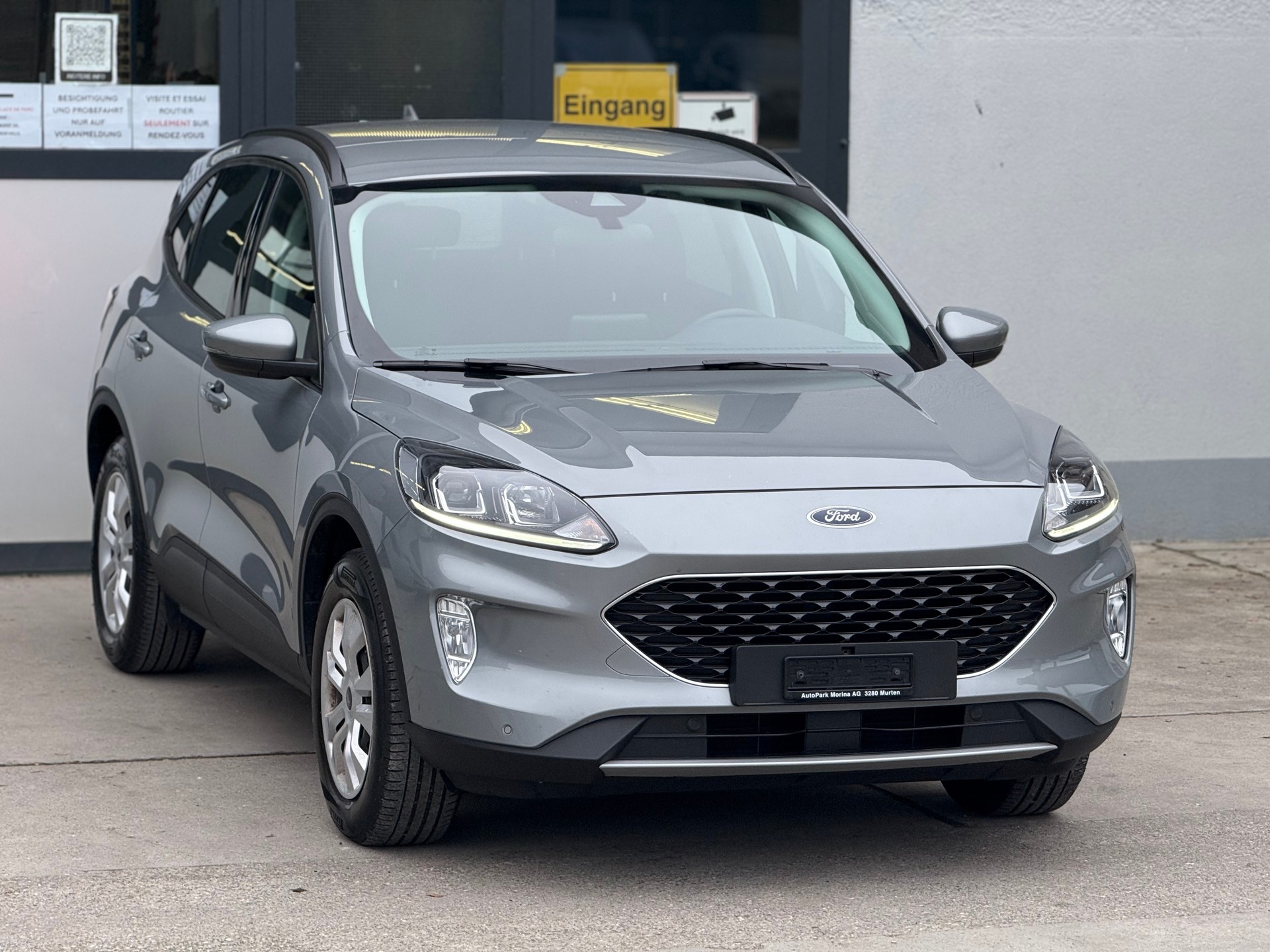 FORD Kuga 2.0 TDCi EcoBlue Cool & Connect 4WD-image-3