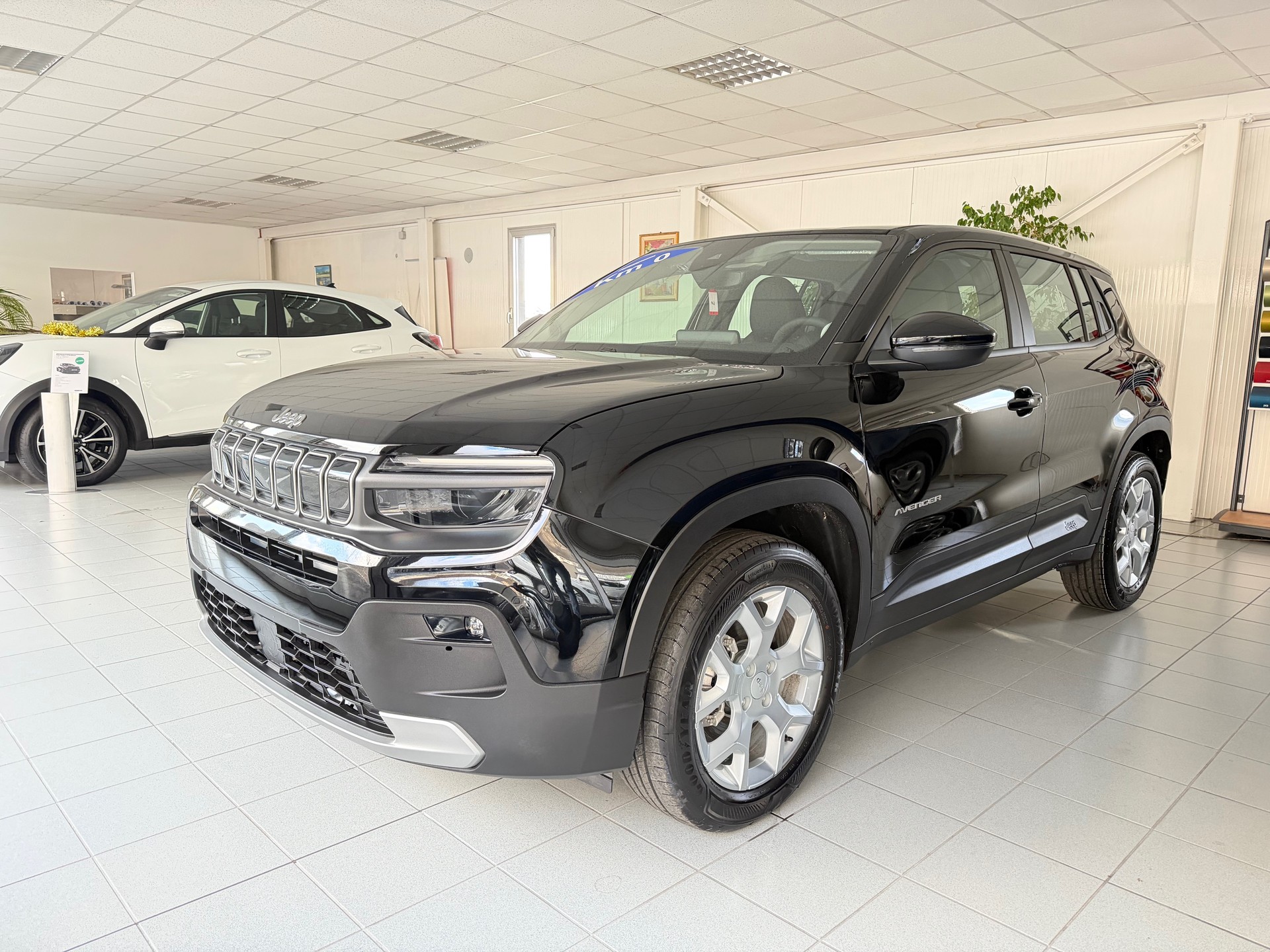 JEEP Avenger 1.2 Turbo MHEV Altitude-image-1