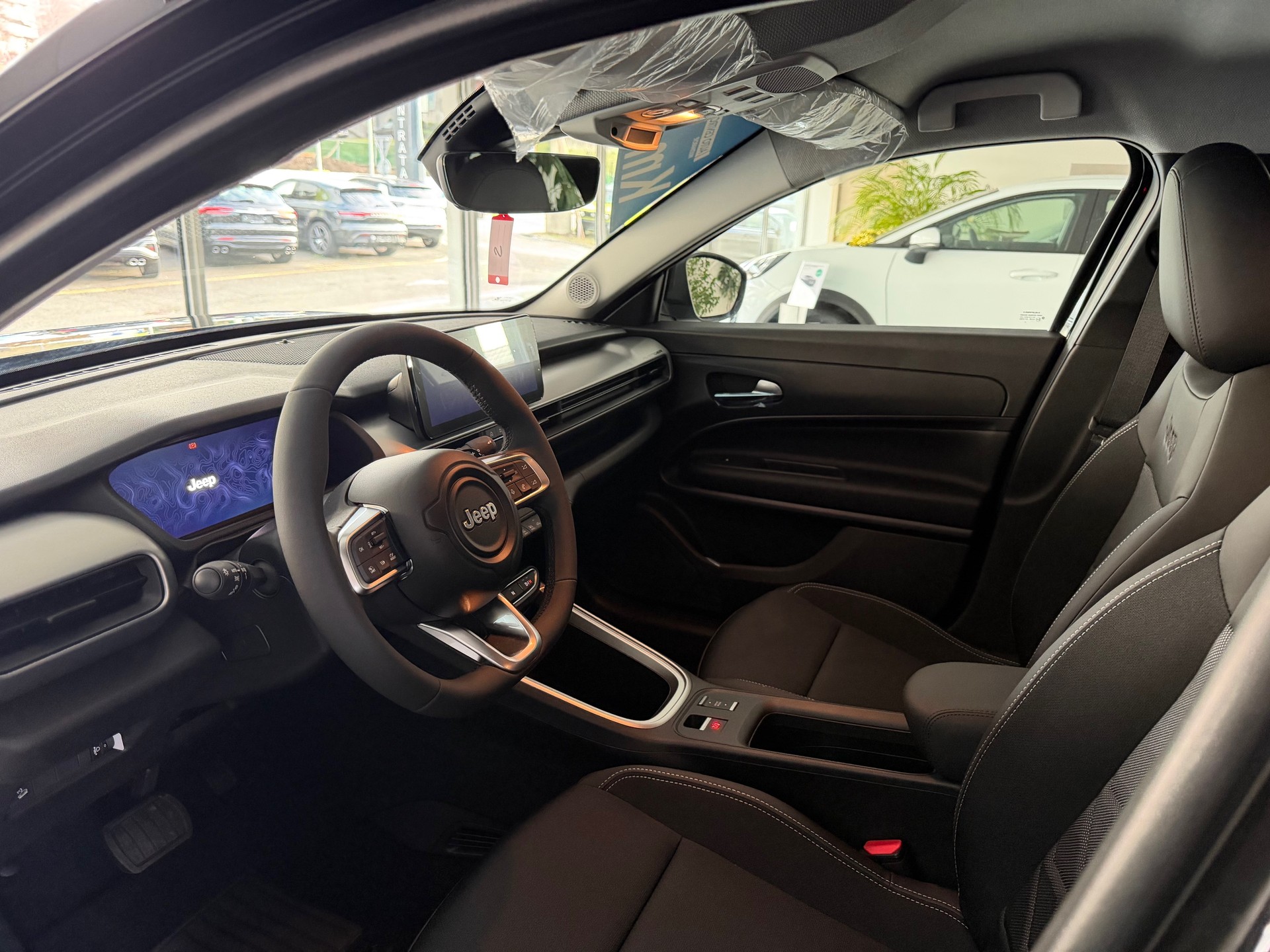 JEEP Avenger 1.2 Turbo MHEV Altitude-image-9