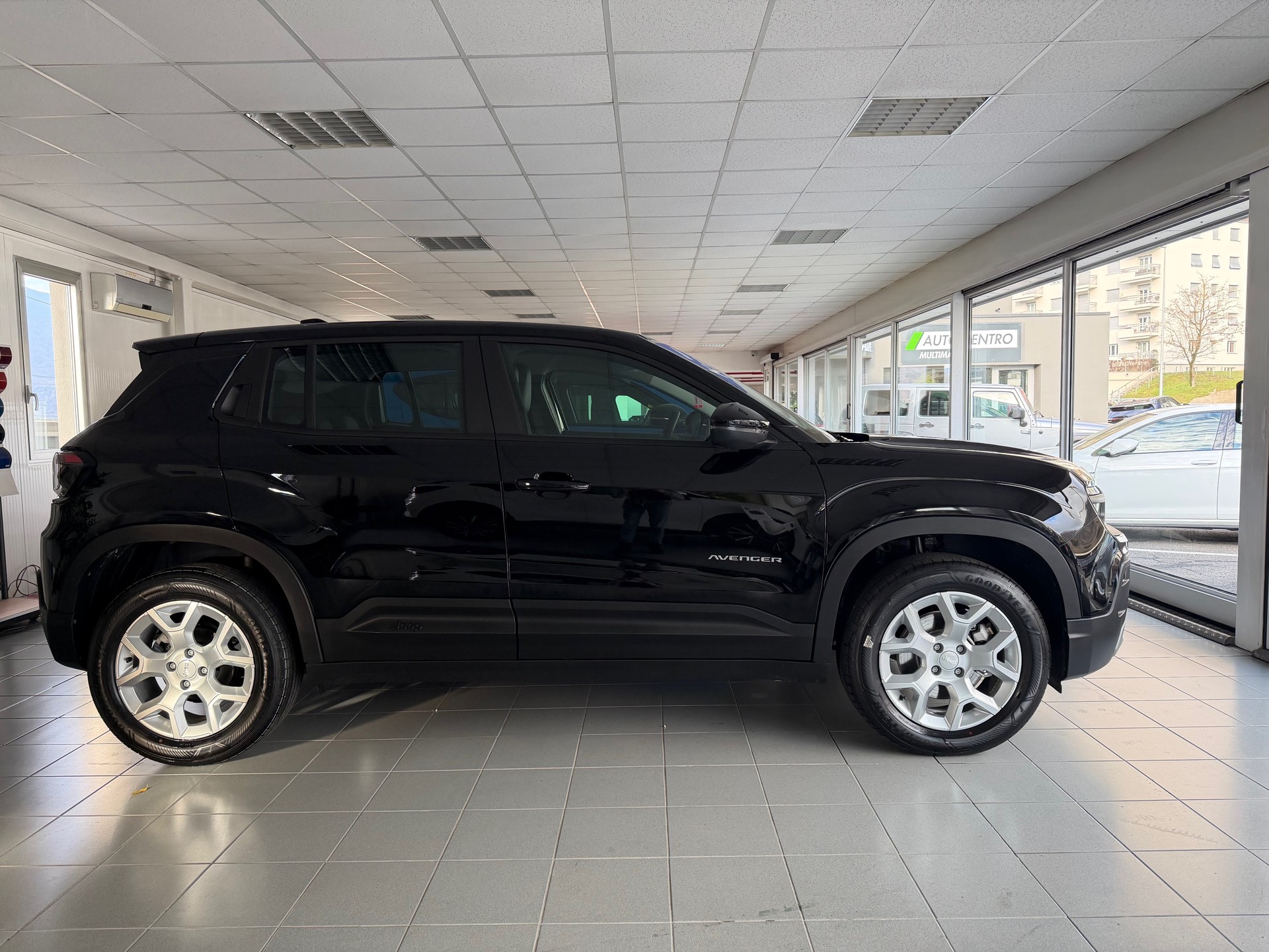 JEEP Avenger 1.2 Turbo MHEV Altitude-image-2