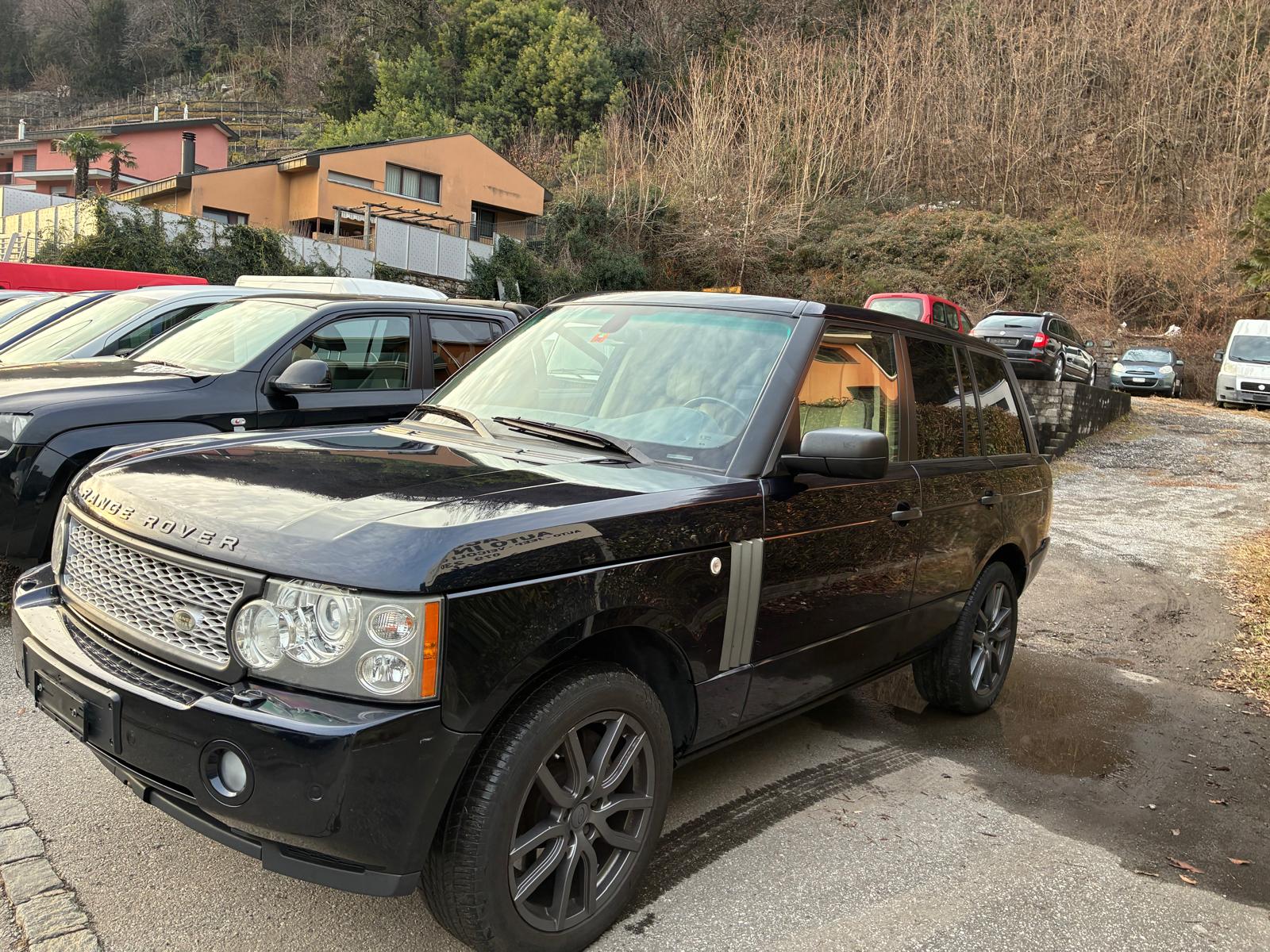 LAND ROVER 3.6 TDV8 Vogue-image-2