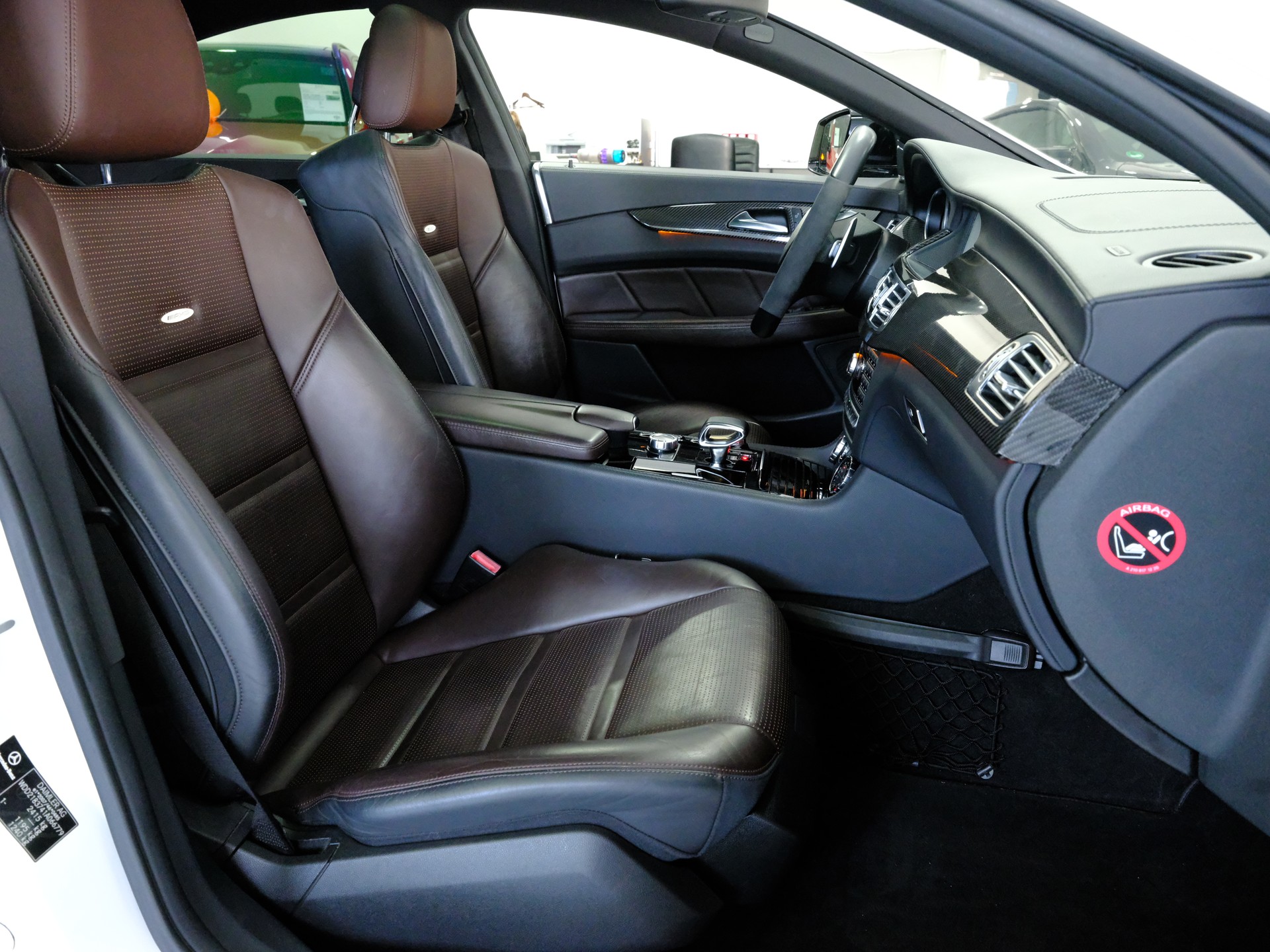 MERCEDES-BENZ CLS 63 AMG Speedshift MCT-image-14