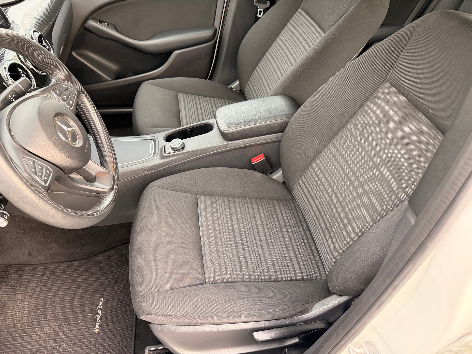 MERCEDES-BENZ B 180 CDI Urban 7G-DCT-image-5