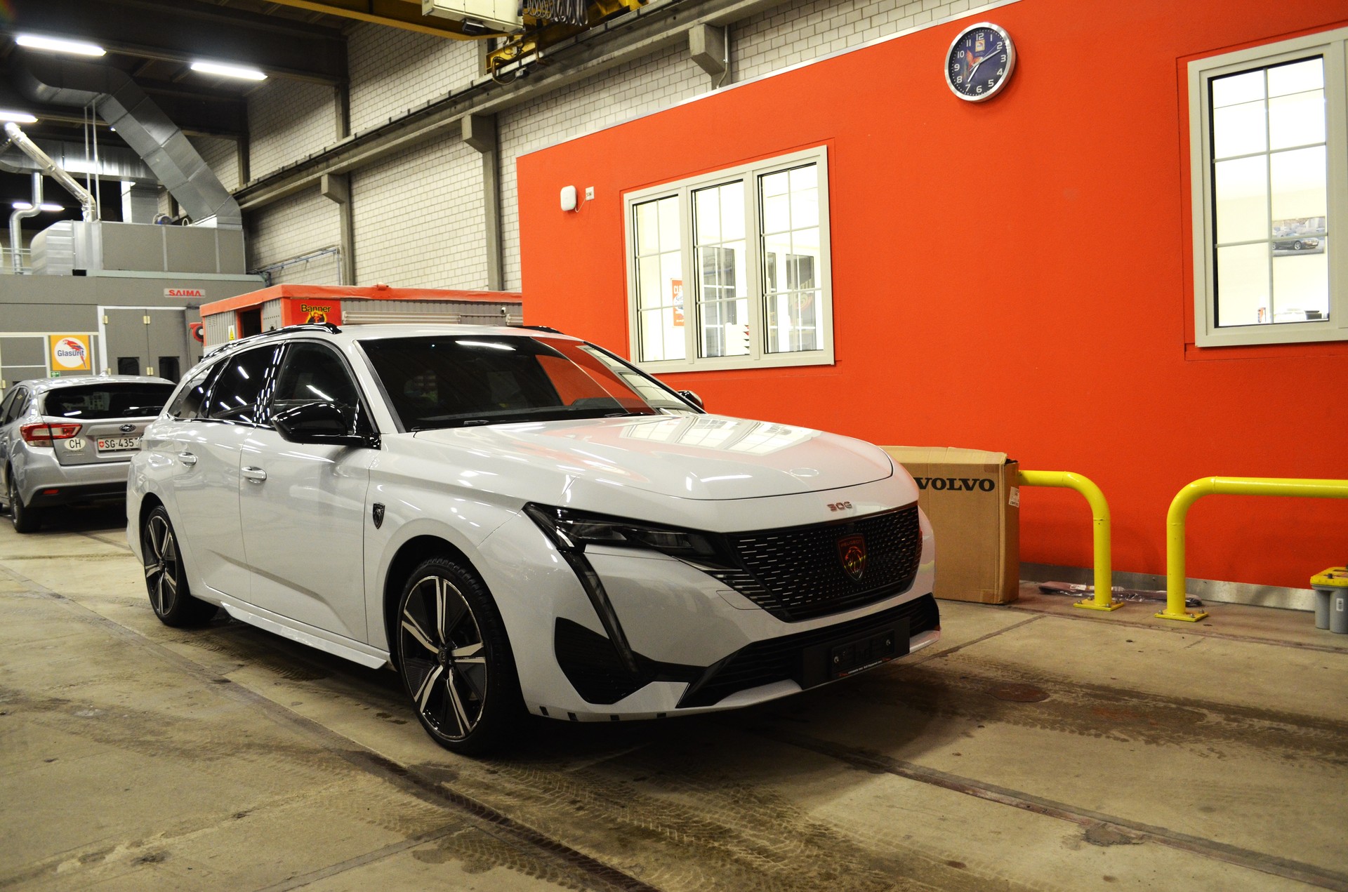 PEUGEOT 308 SW 1.2 Pure Tech GT EAT8-image-0