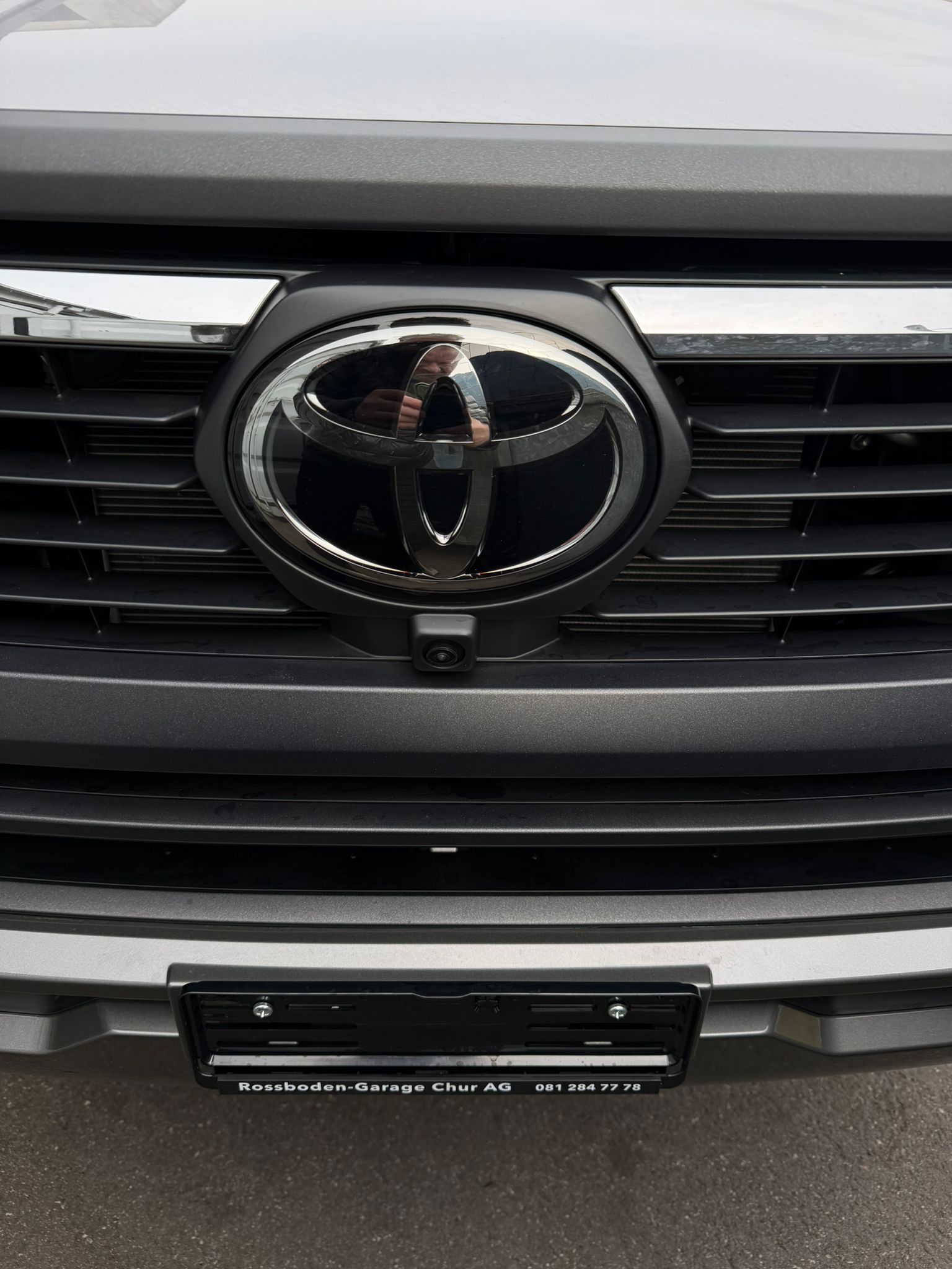 TOYOTA Hilux 2.8d MHEV Invincible Double Cab 4x4-image-13