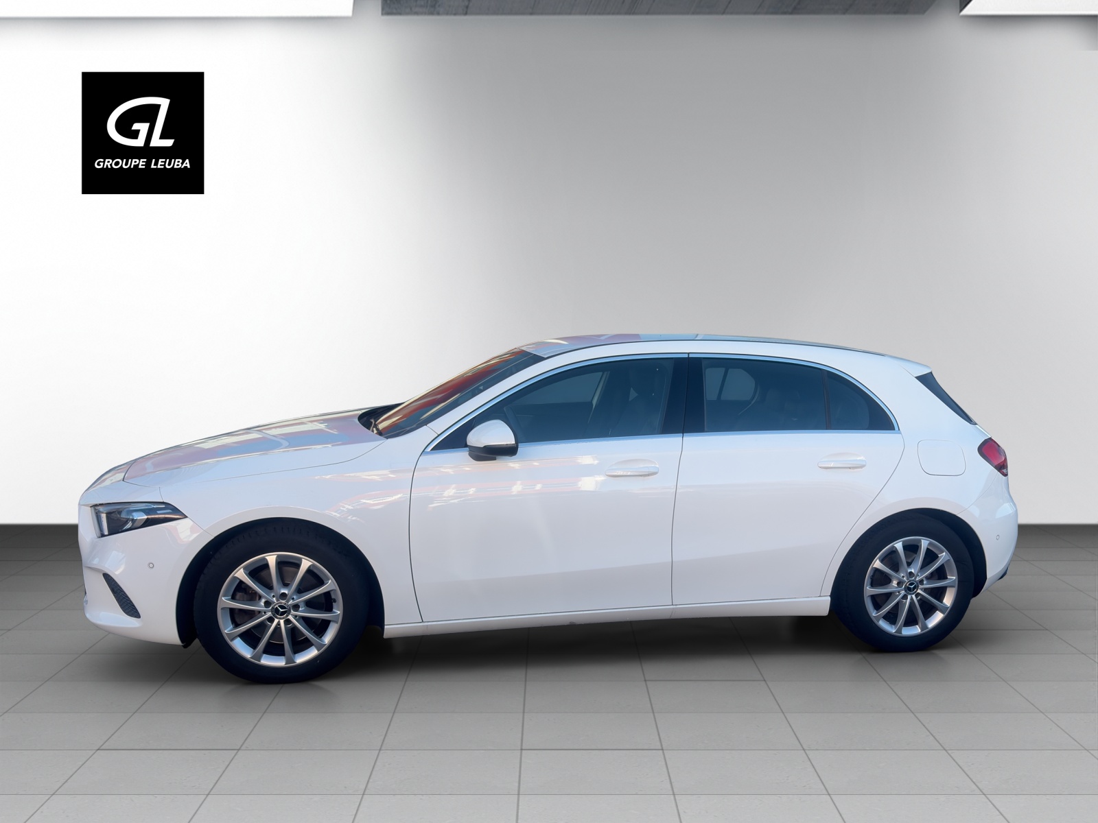 MERCEDES-BENZ A 220 Progressive-image-2