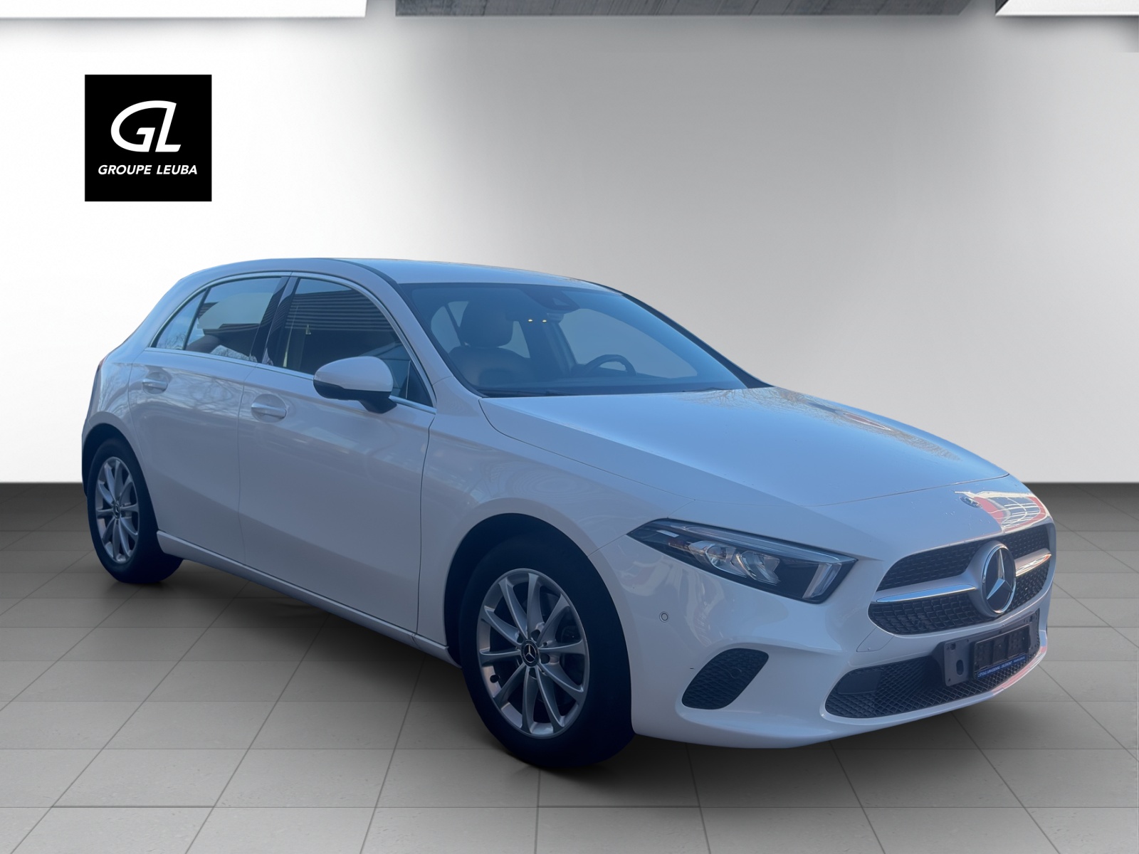 MERCEDES-BENZ A 220 Progressive-image-0