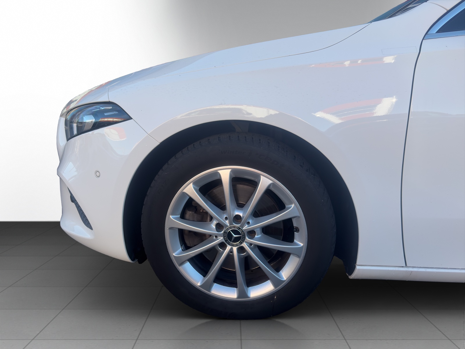 MERCEDES-BENZ A 220 Progressive-image-4