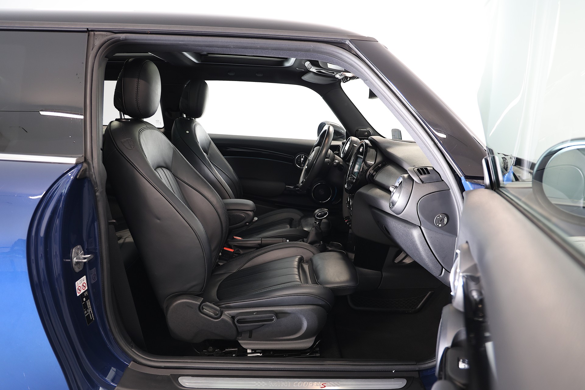 MINI Cooper S Steptronic-image-11