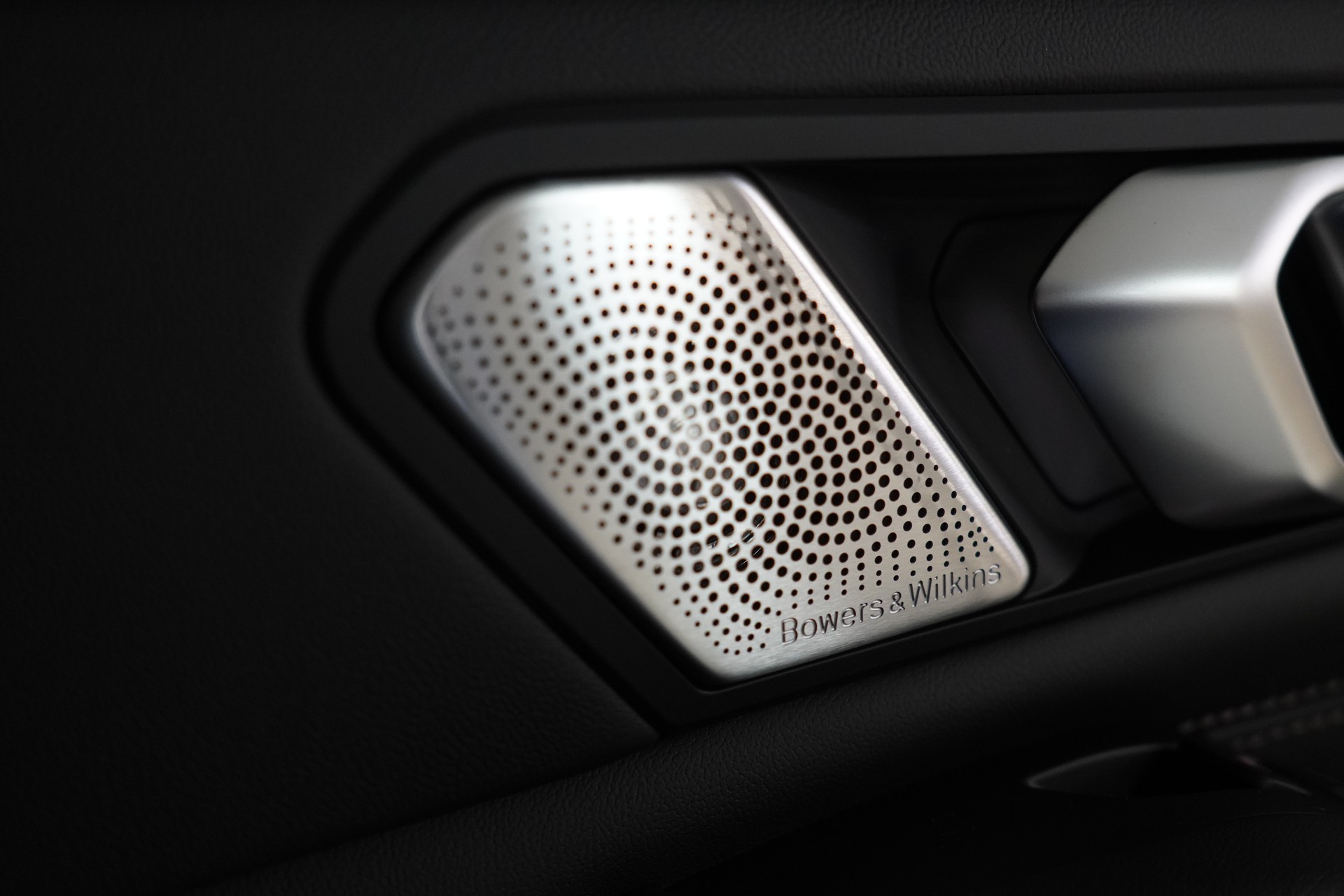 BMW-ALPINA XB 7 4.4 48V Allrad MANUFAKTUR-image-23