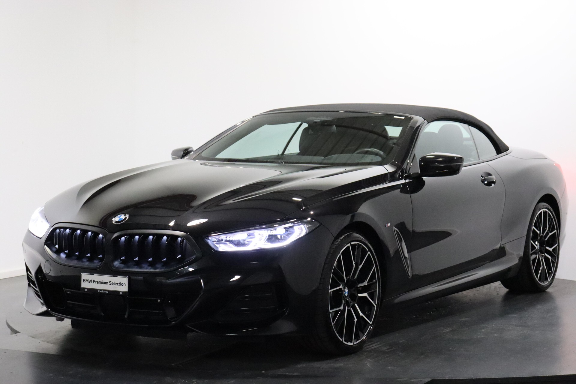 BMW 840i xDrive Cabriolet-image-0
