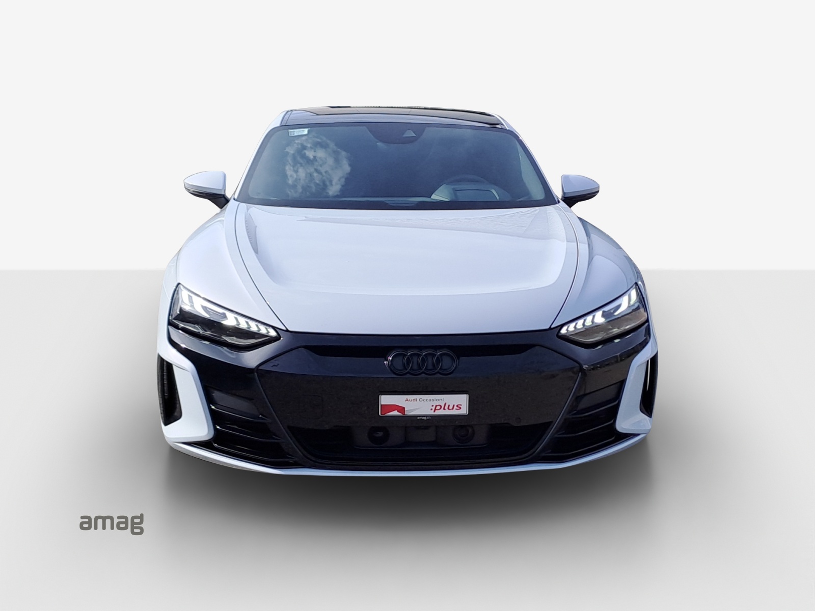 AUDI e-tron GT quattro-image-7