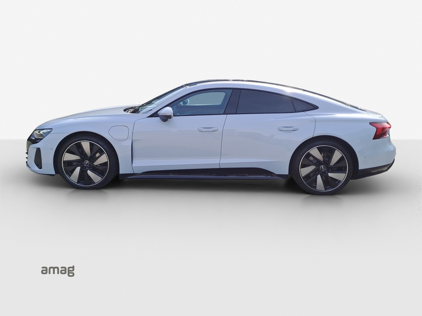 AUDI e-tron GT quattro-image-2