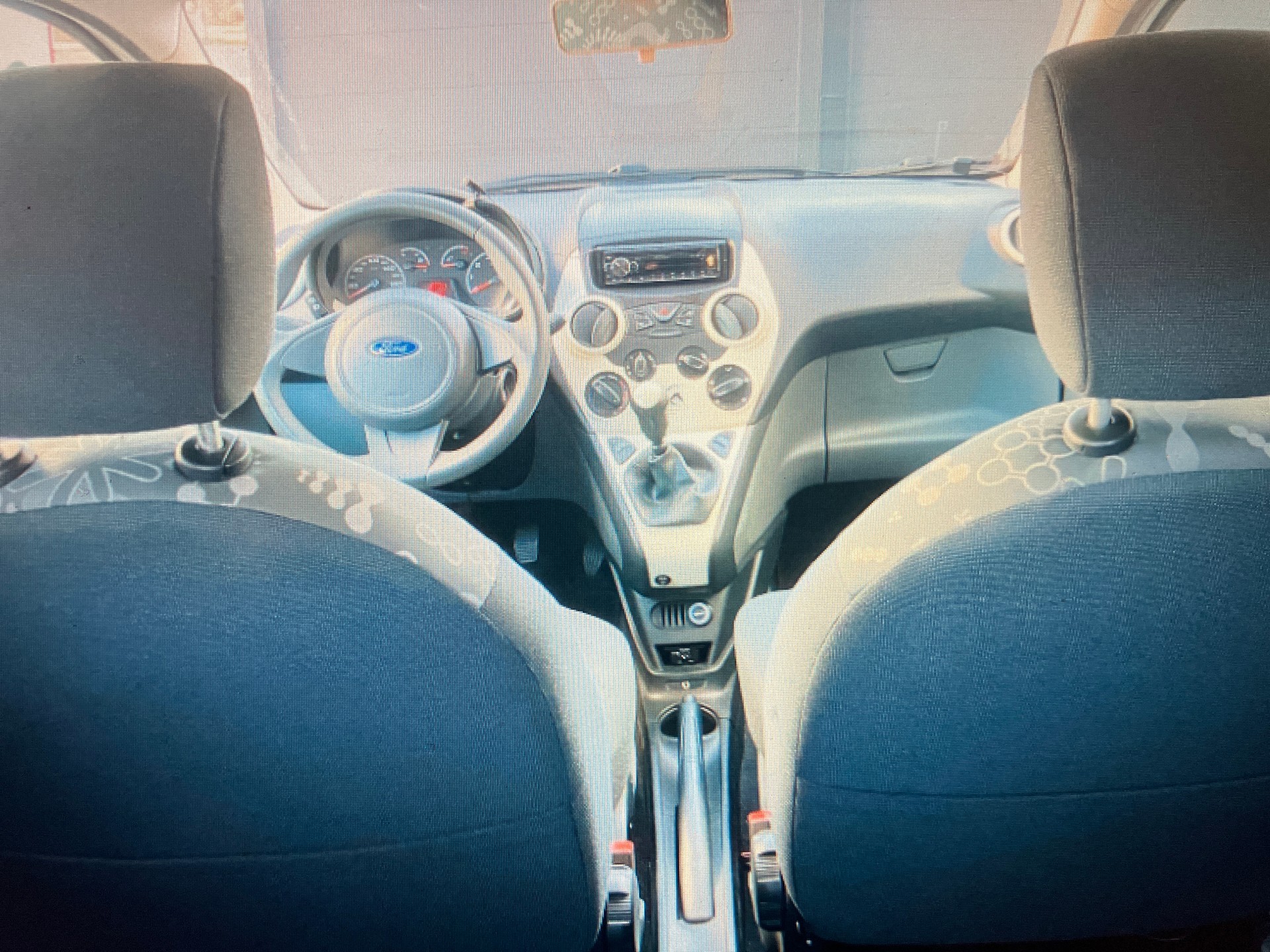 FORD KA 1.25 Titanium+-image-5