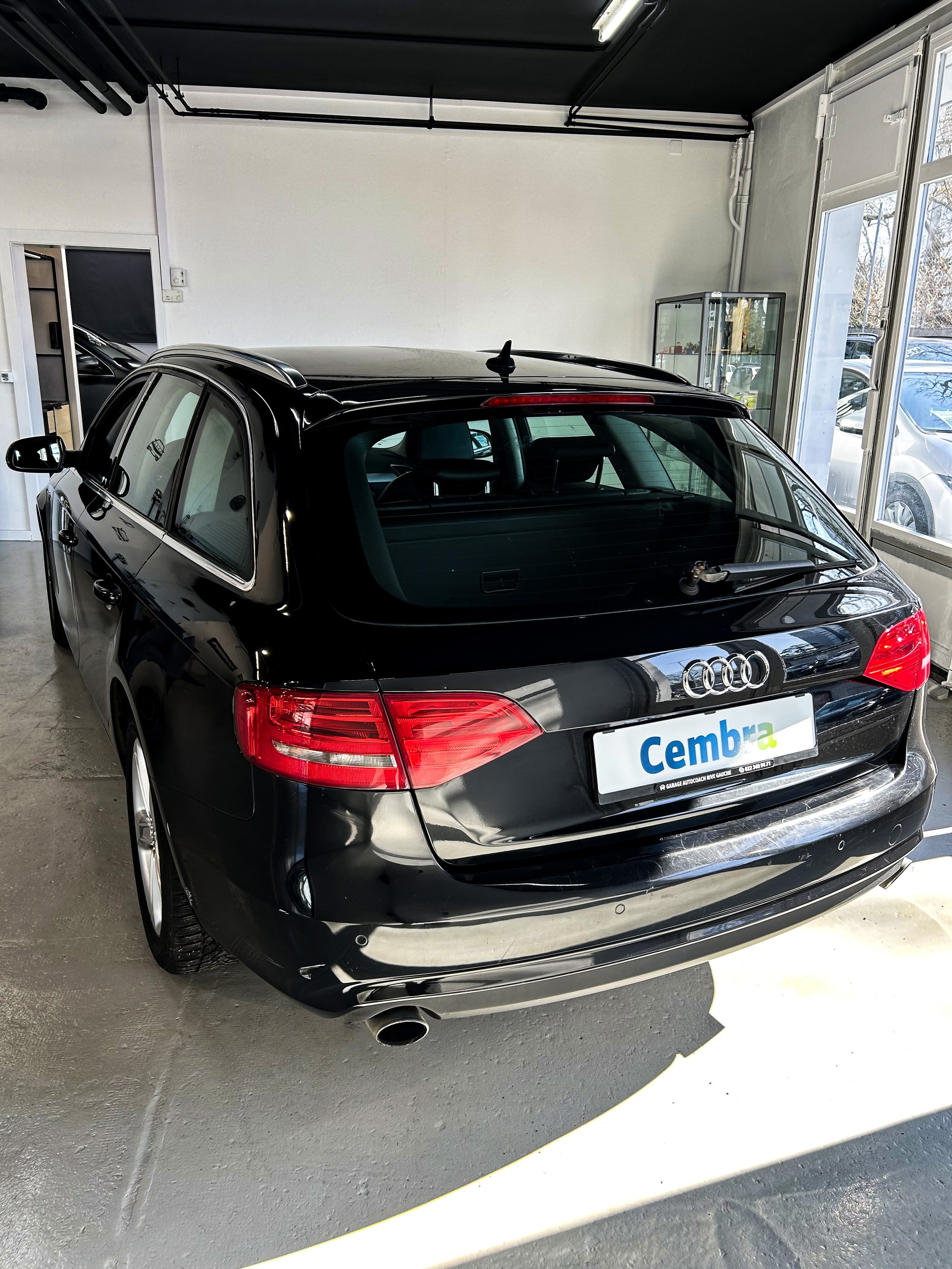 AUDI A4 Avant 2.0 TFSI multitronic-image-10