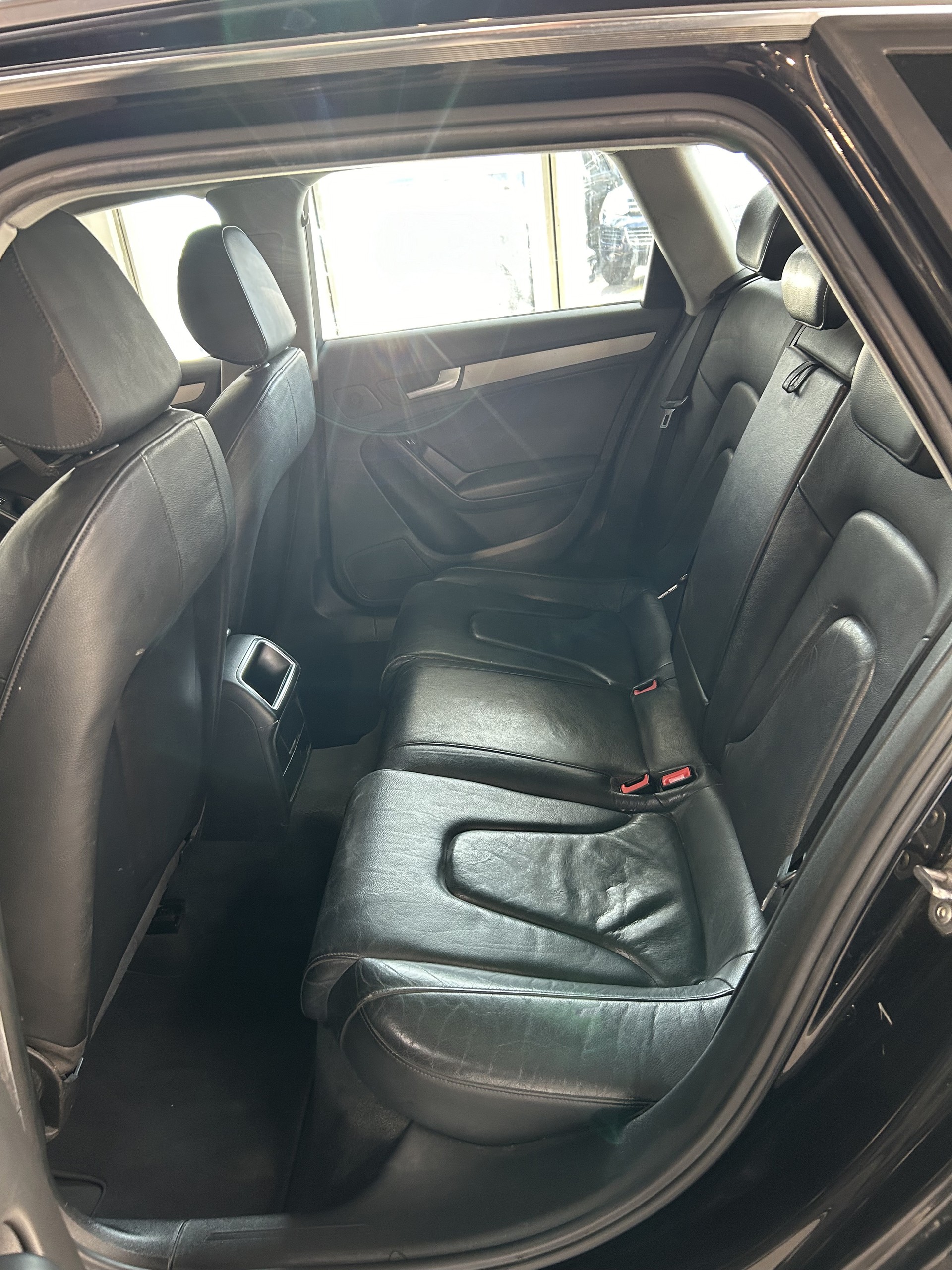 AUDI A4 Avant 2.0 TFSI multitronic-image-28
