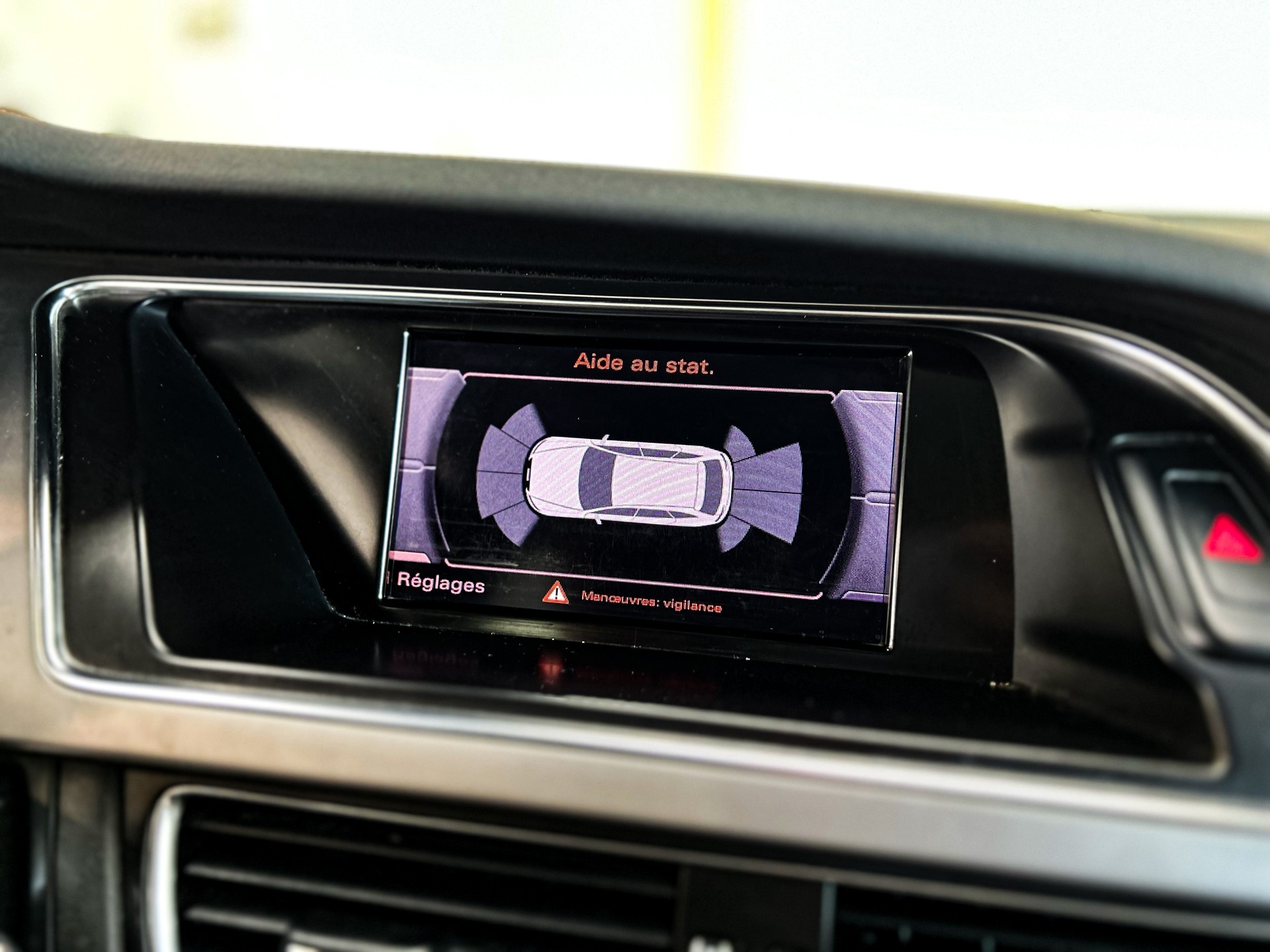 AUDI A4 Avant 2.0 TFSI multitronic-image-23