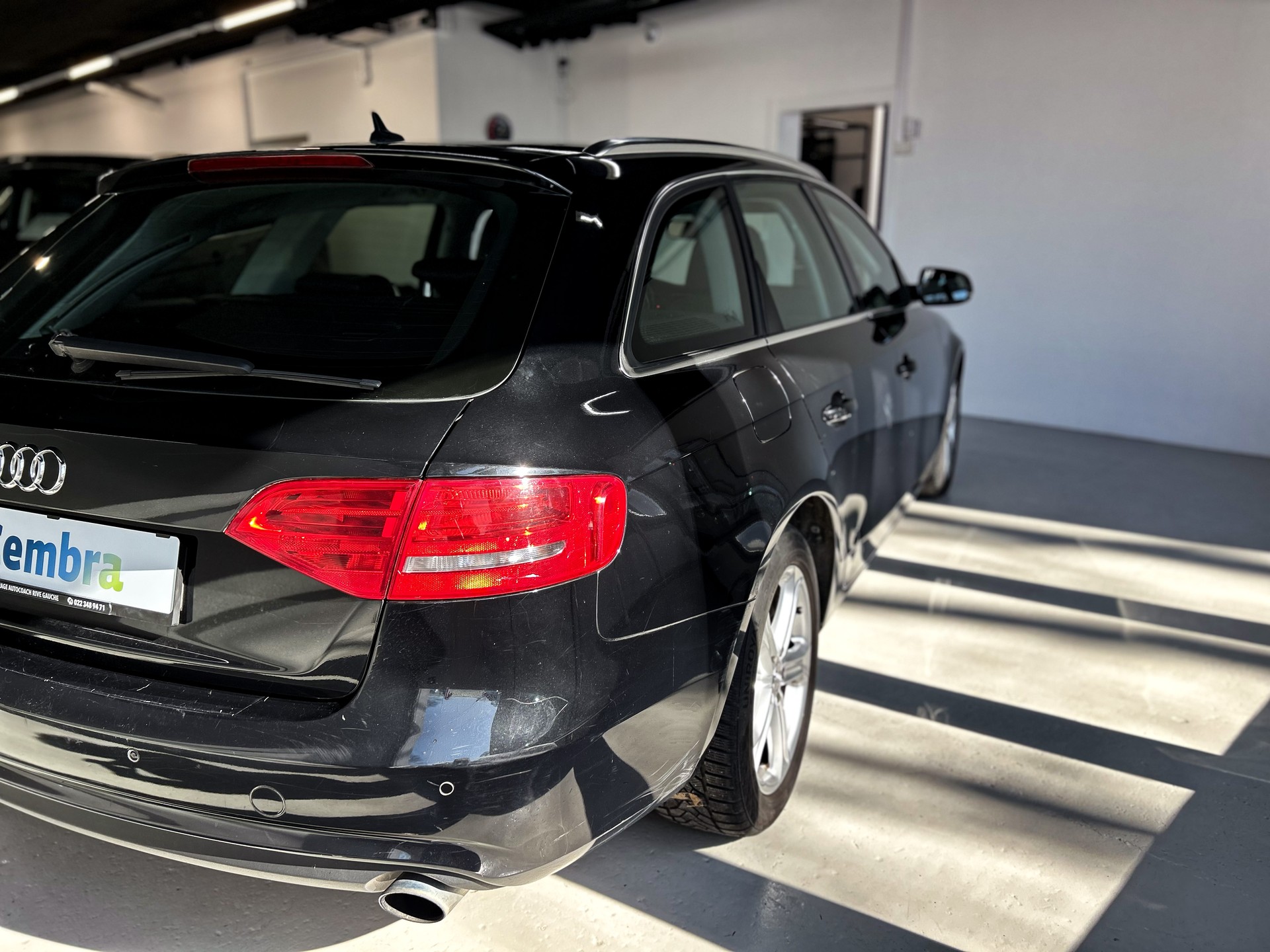 AUDI A4 Avant 2.0 TFSI multitronic-image-12