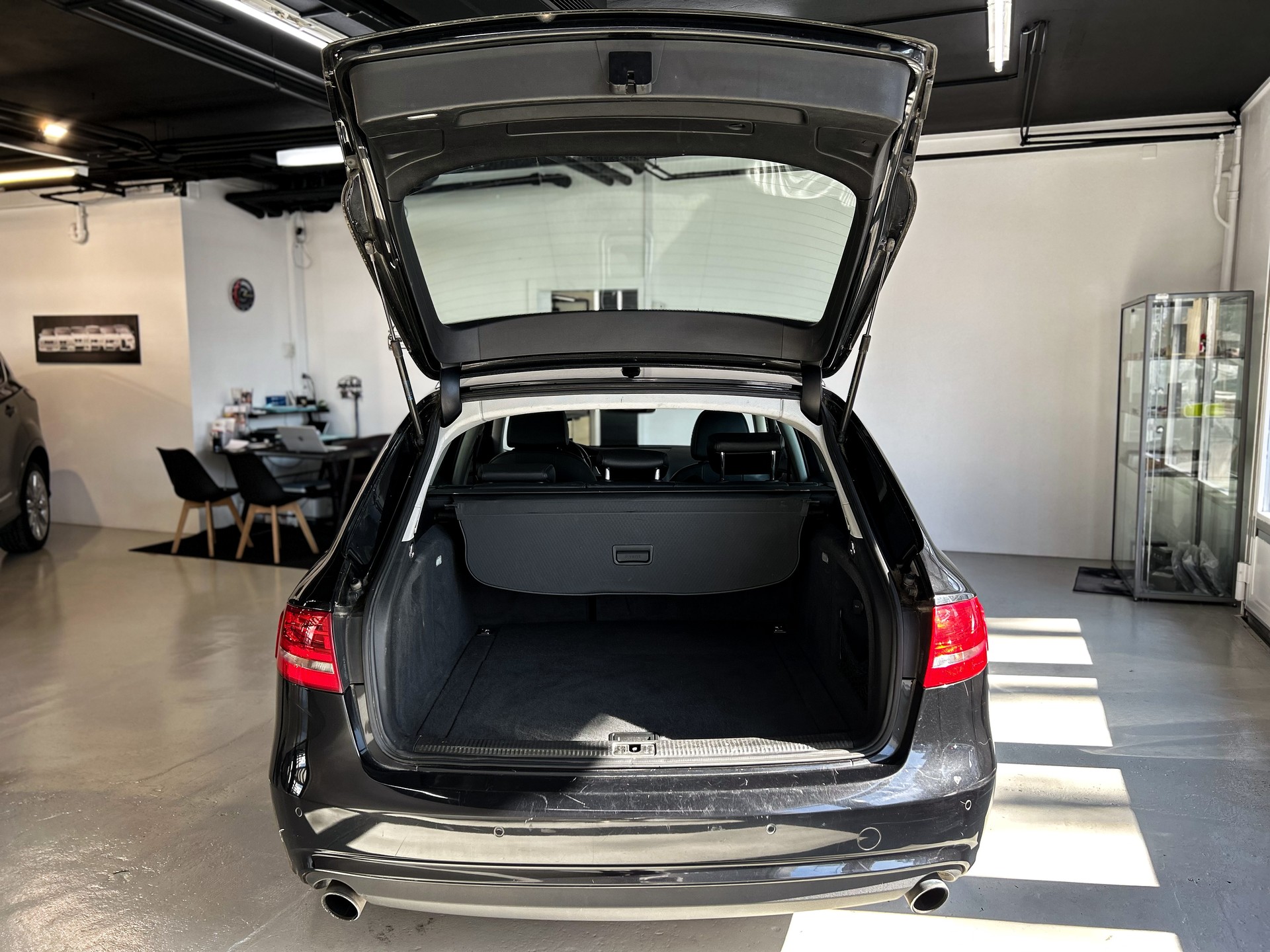 AUDI A4 Avant 2.0 TFSI multitronic-image-14