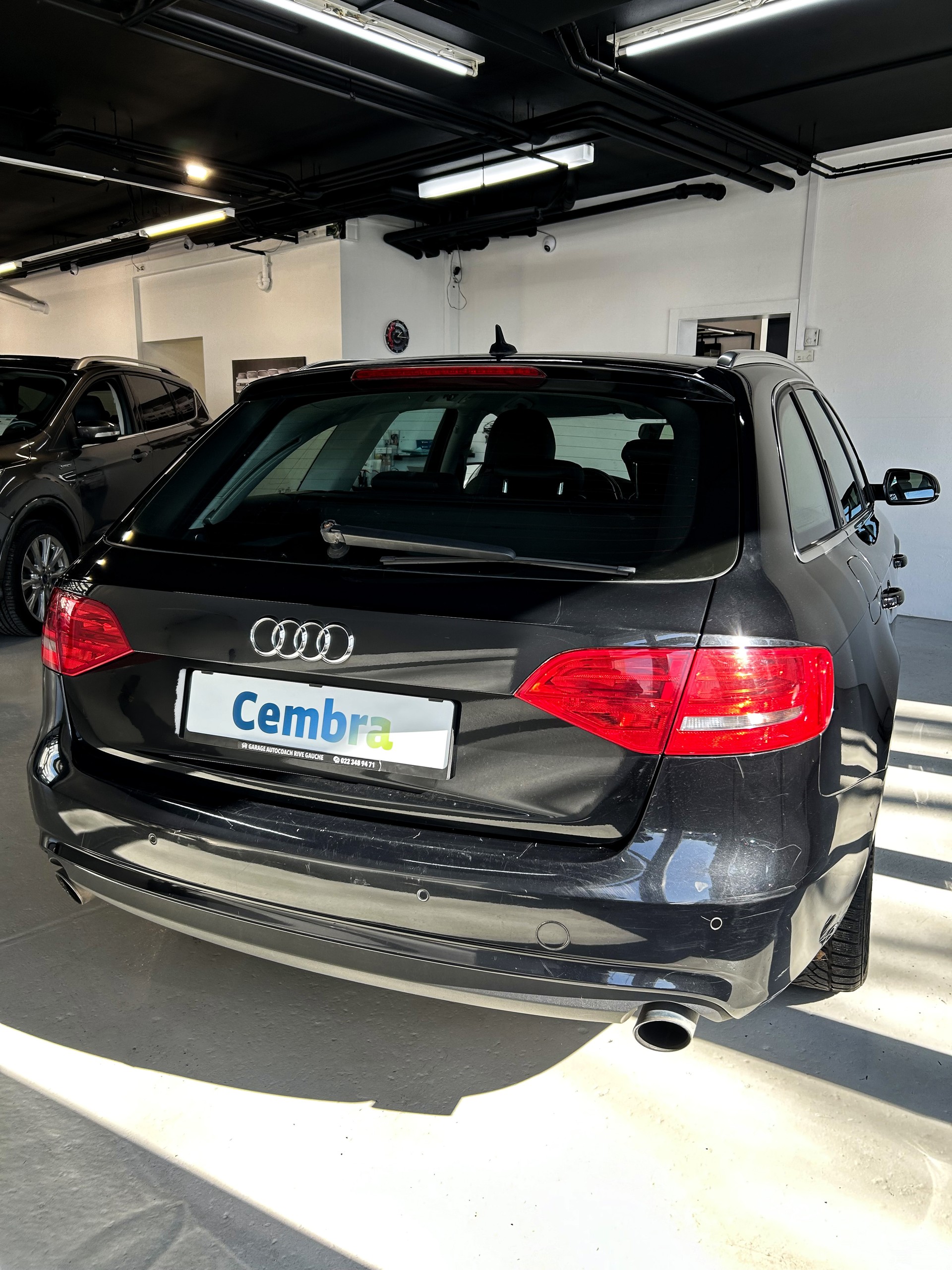 AUDI A4 Avant 2.0 TFSI multitronic-image-11