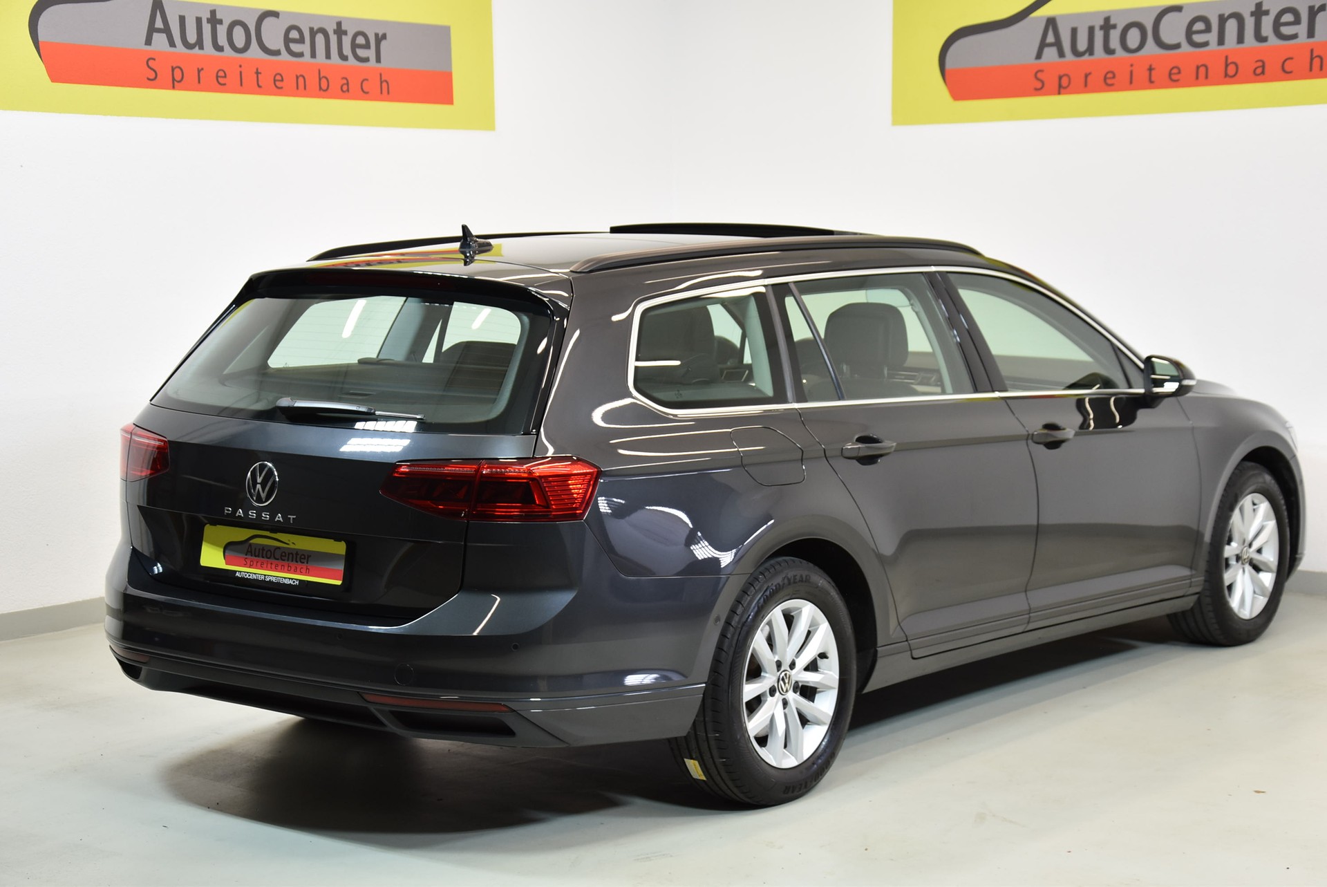 VW Passat 2.0 TDI BMT Business DSG-image-14
