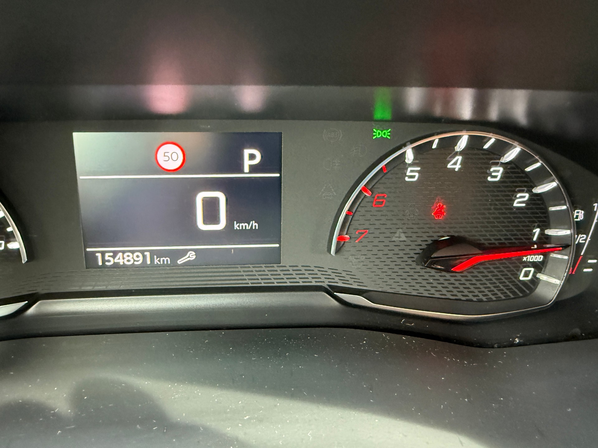 PEUGEOT 208 1.2 PureTech Active Pack EAT8-image-10