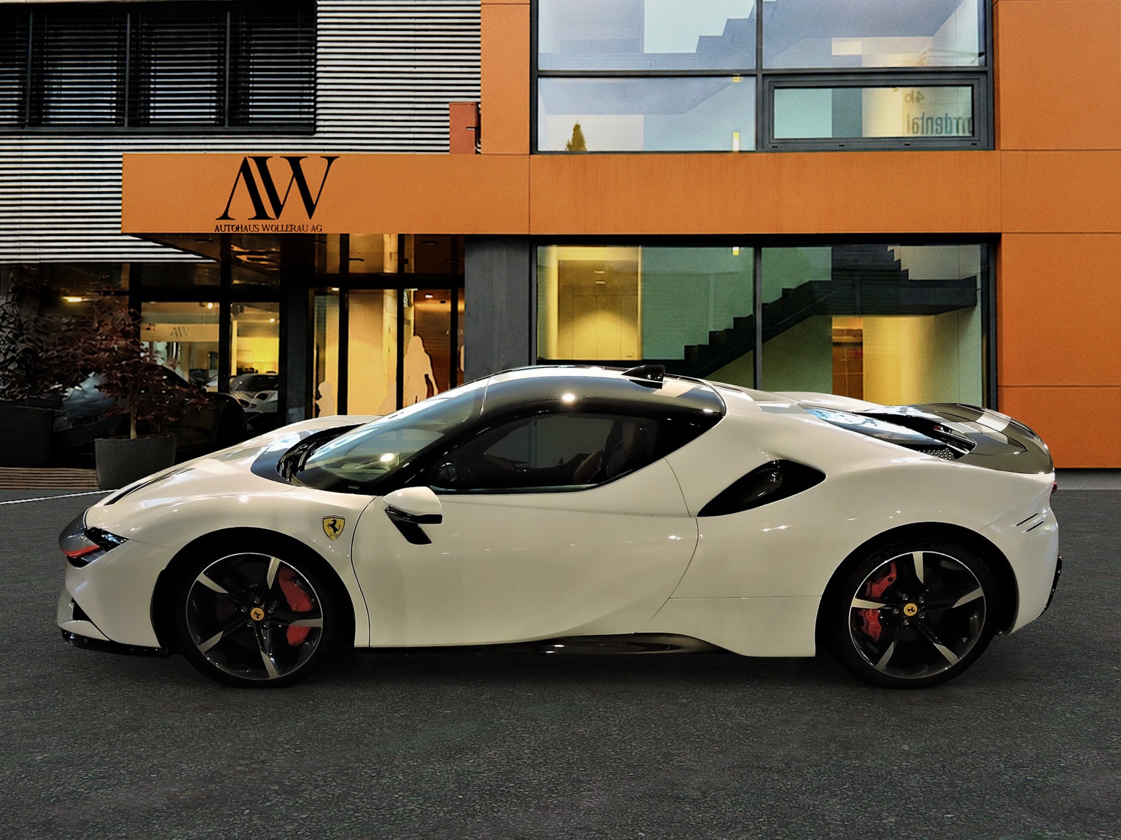 FERRARI SF90 Stradale 4.0-image-5