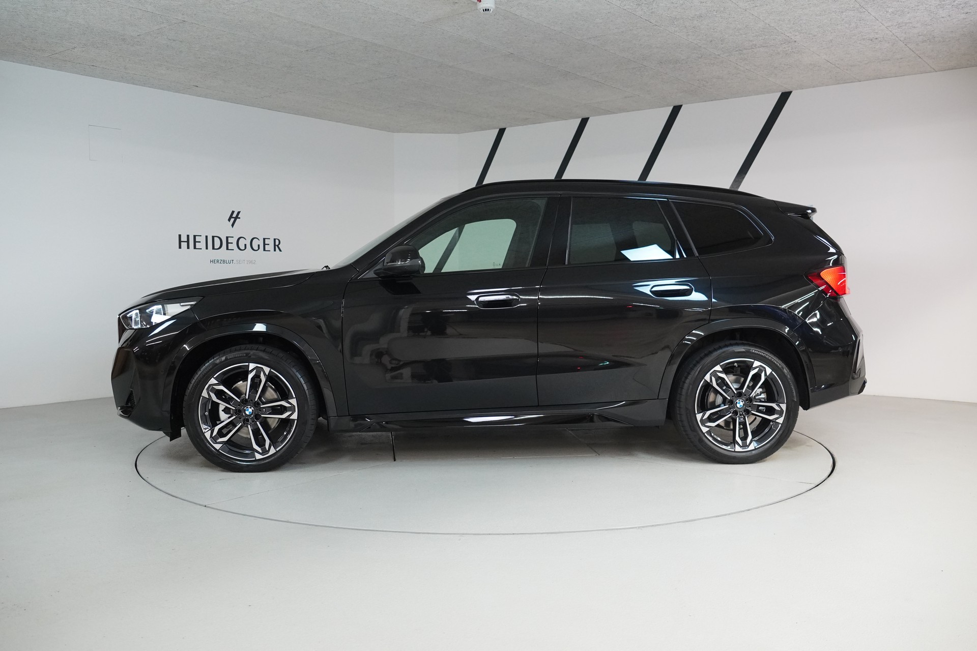 BMW X1 xDrive 20d 48V M Sport-image-3