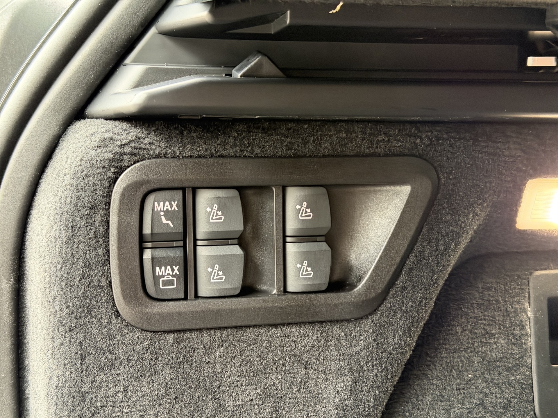 BMW X7 xDrive 48V 40d M Sport Pro Steptronic-image-24