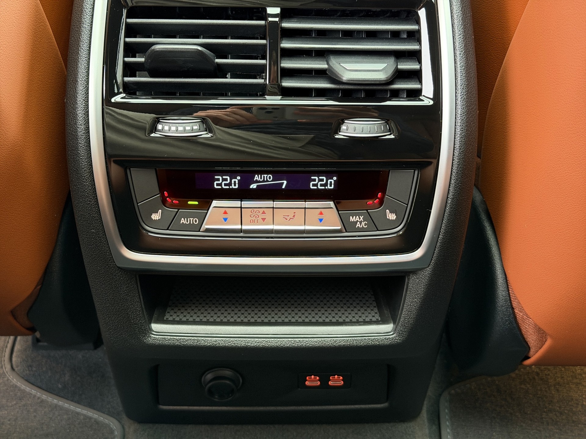 BMW X7 xDrive 48V 40d M Sport Pro Steptronic-image-22