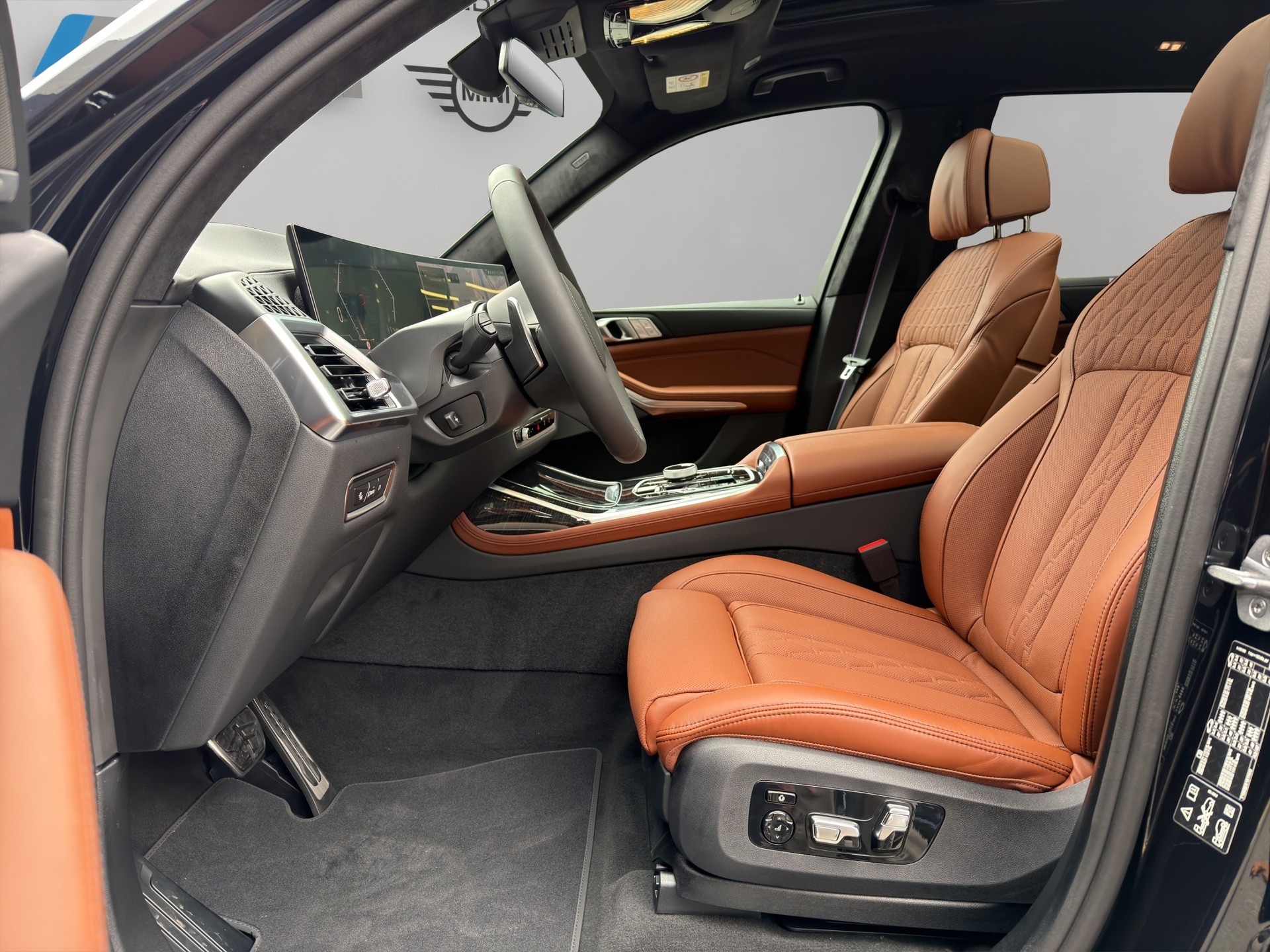 BMW X7 xDrive 48V 40d M Sport Pro Steptronic-image-9