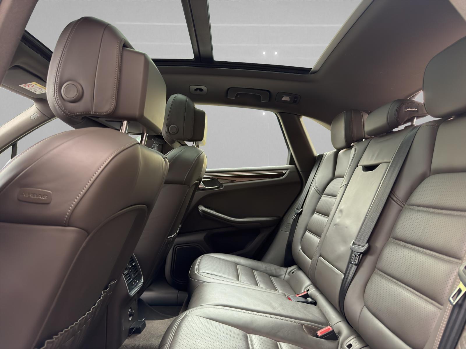 PORSCHE Macan S PDK-image-5
