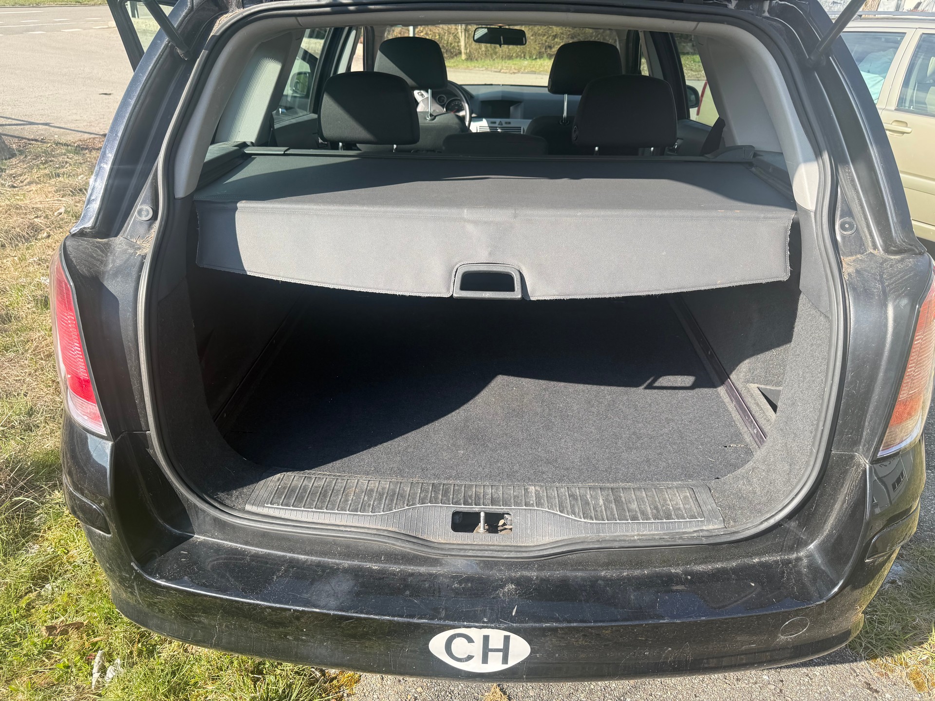 OPEL Astra Caravan 1.9 CDTi 16V Diamond-image-8