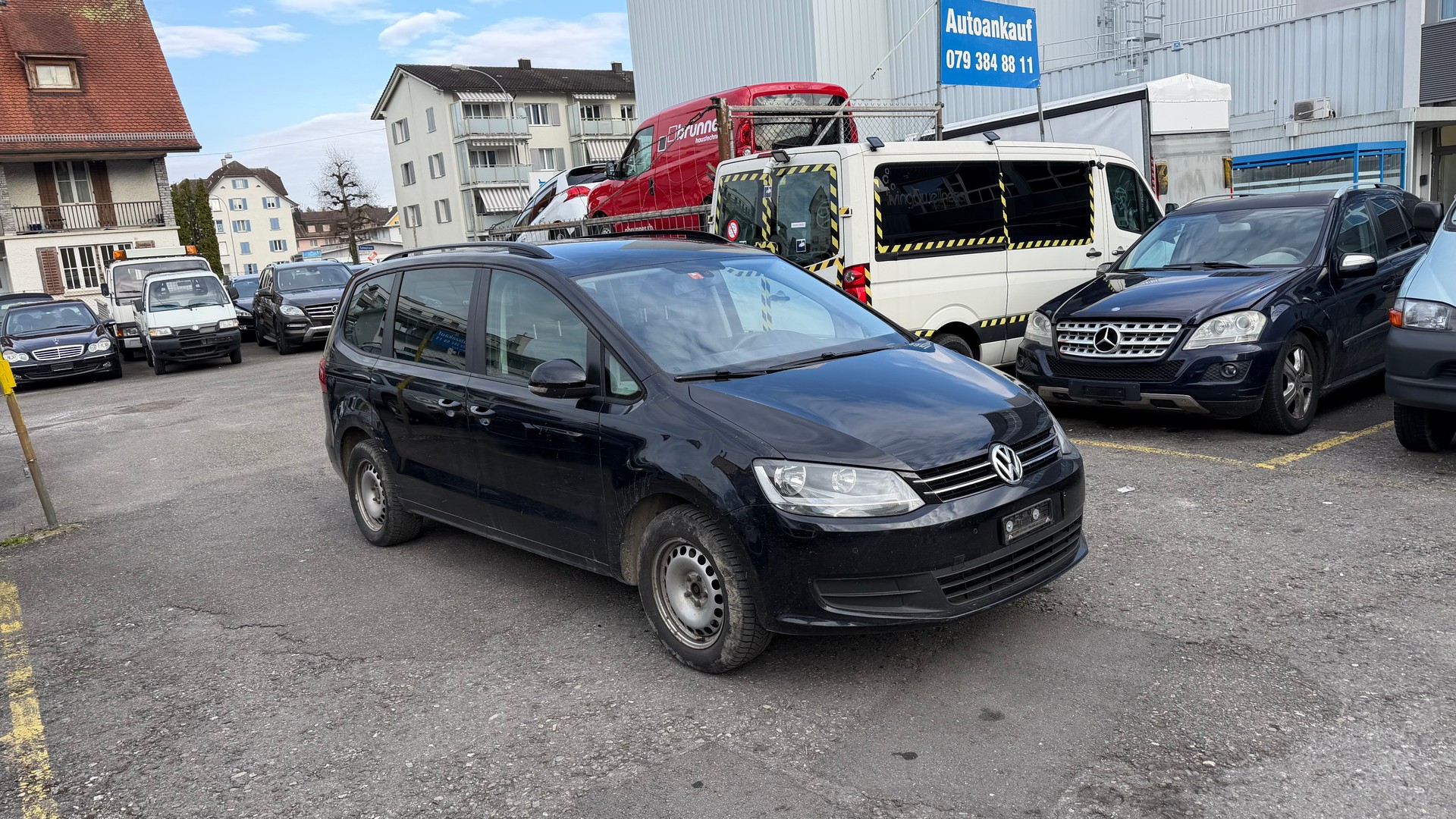VW Sharan 2.0 TDI BMT Startline Trendline DSG-image-1