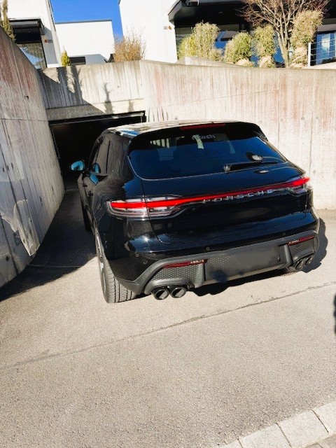 PORSCHE Macan PDK-image-1