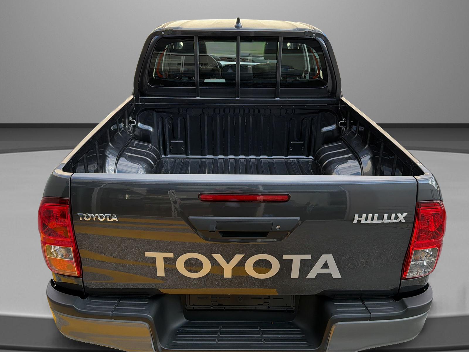 TOYOTA Hilux 2.8d Comfort Double Cab 4x4-image-3