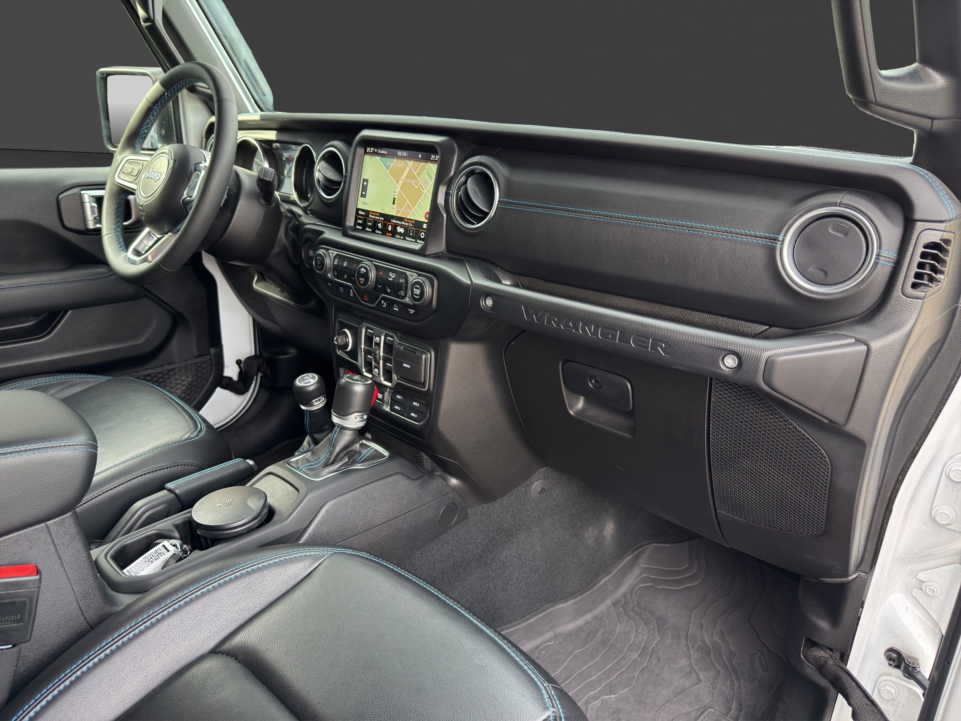 JEEP Wrangler 2.0 PHEV Unlimited Rubicon Automatic Soft Top-image-12