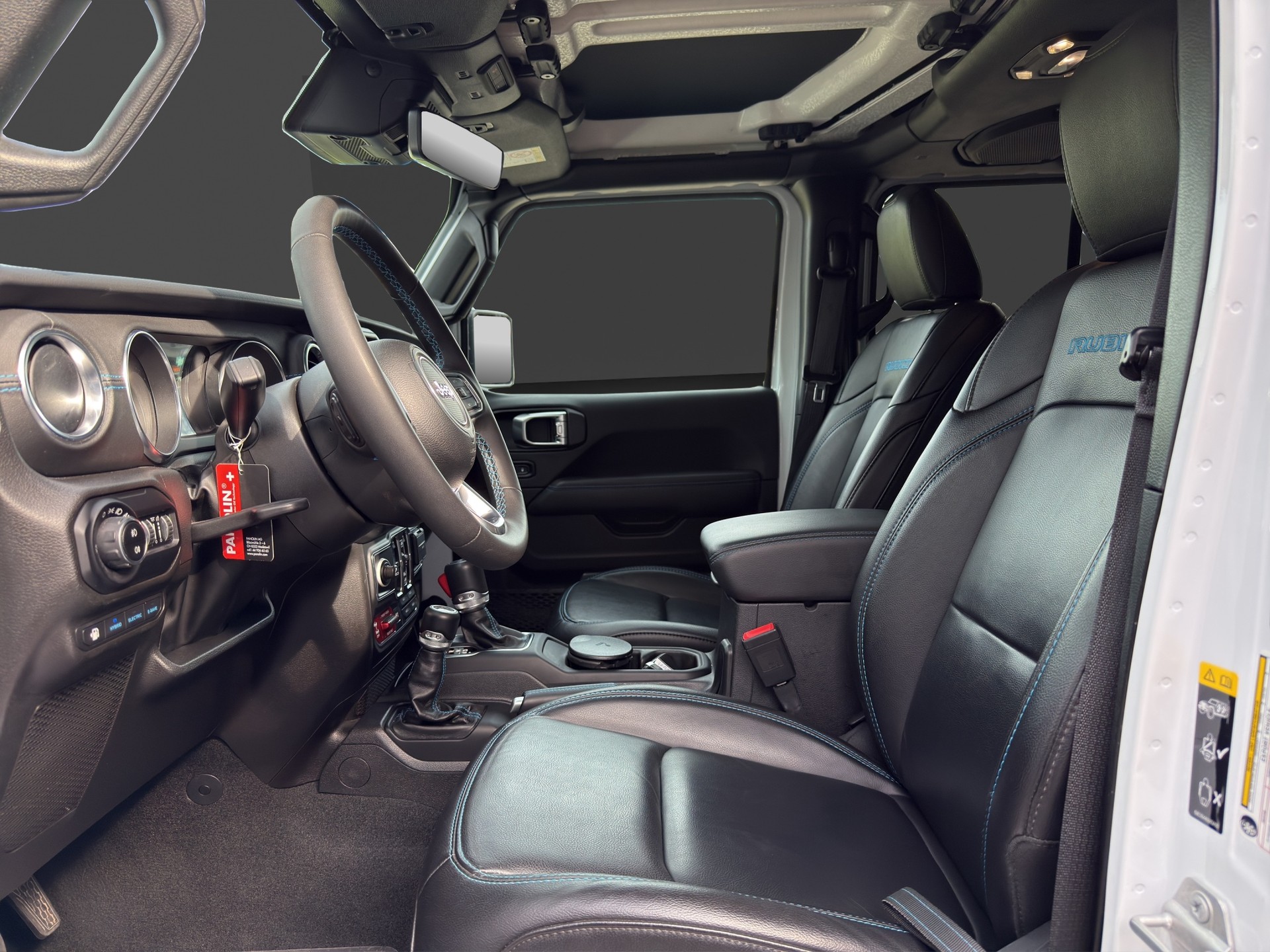 JEEP Wrangler 2.0 PHEV Unlimited Rubicon Automatic Soft Top-image-19