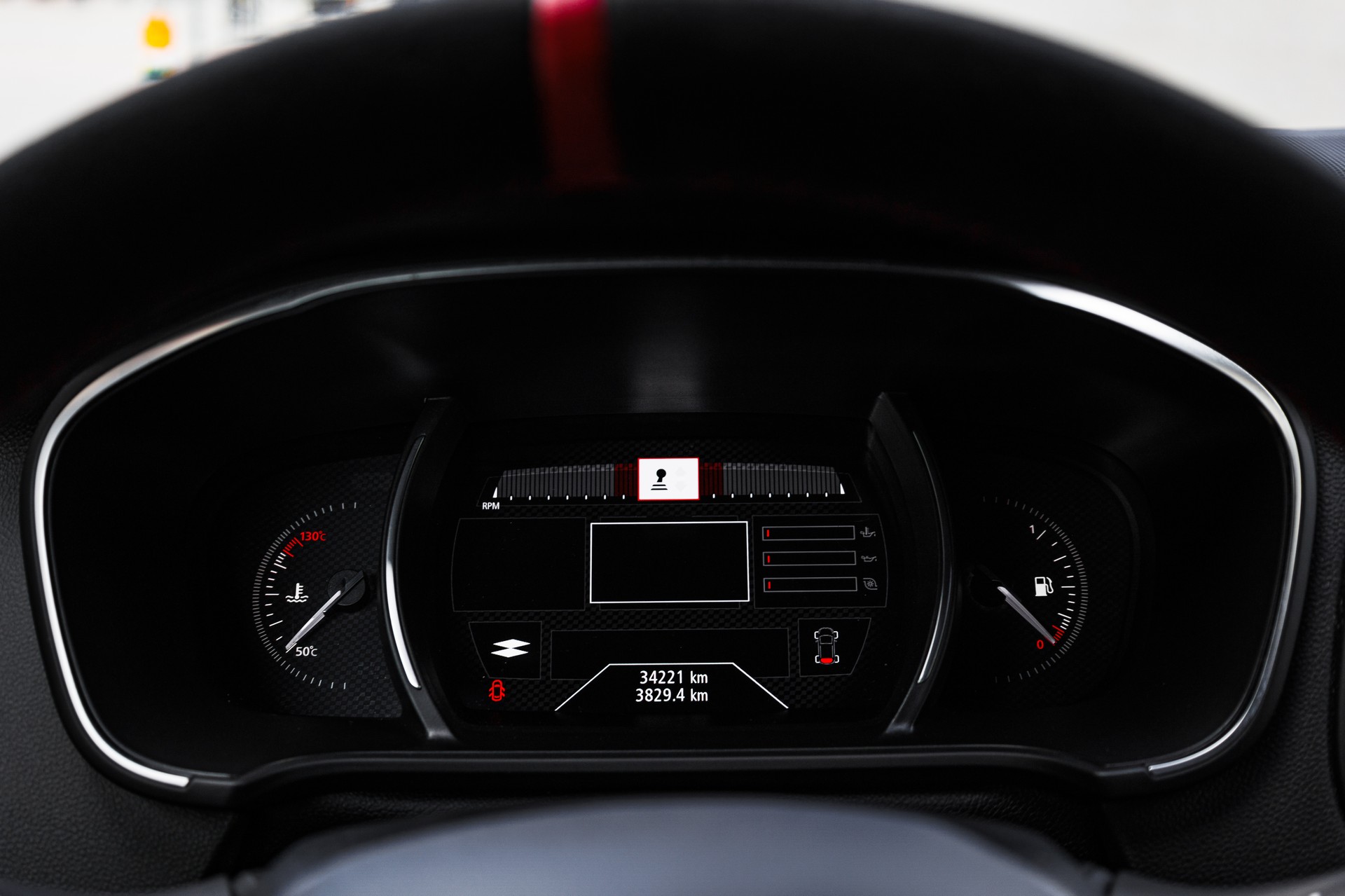 RENAULT Mégane R.S. Trophy-R 300-image-17